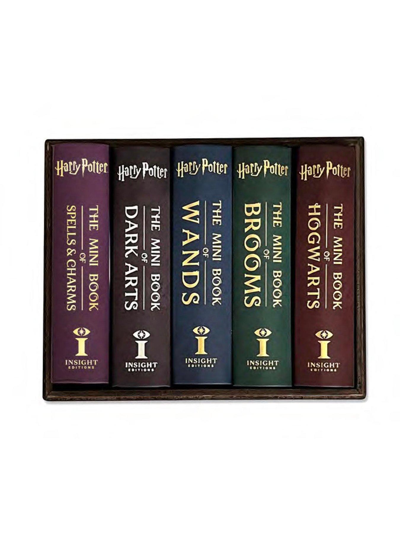 Image 3 of 7 of Harry Potter Harry Potter - Mini Trunk - 5 Book Set