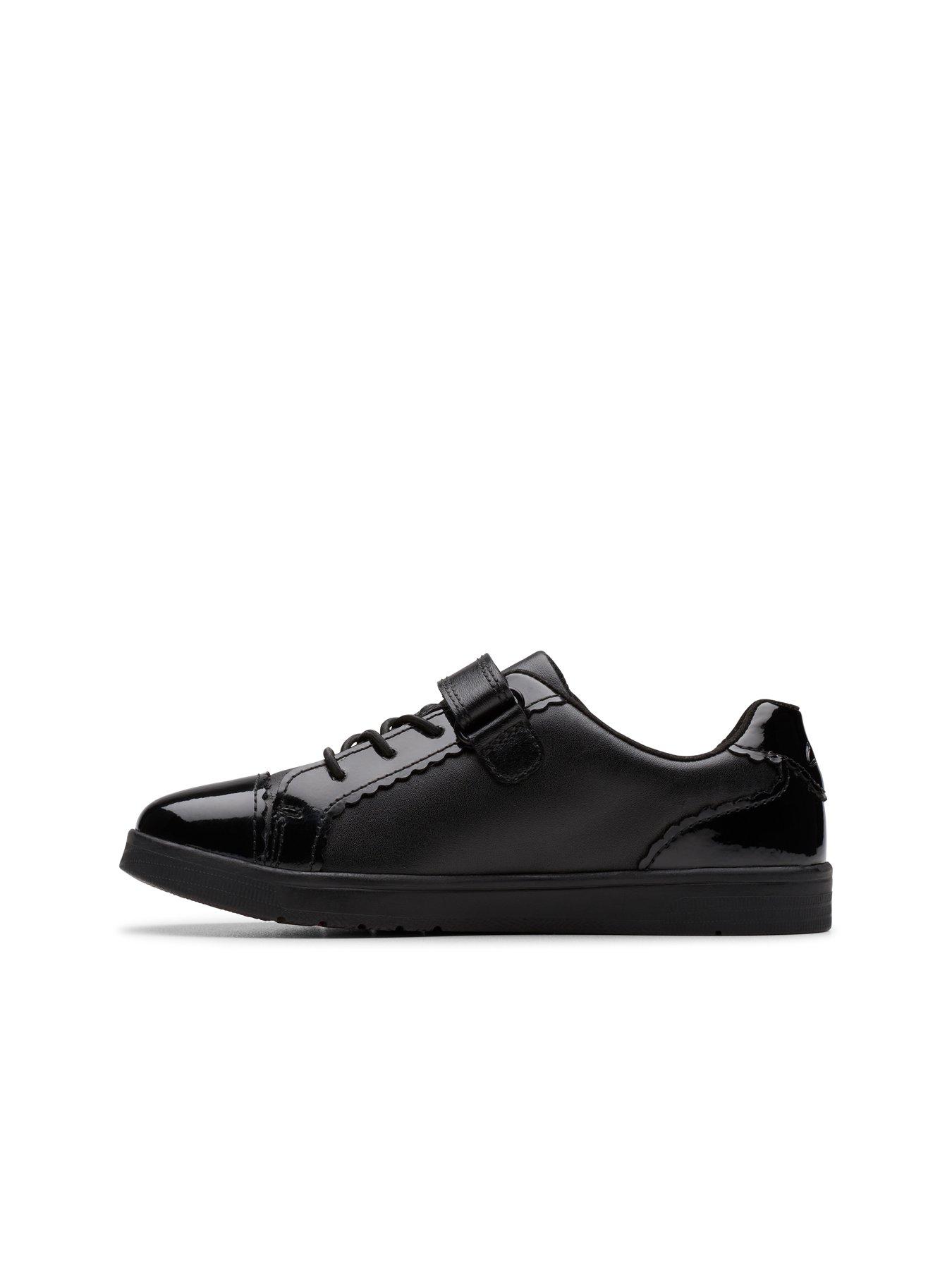 Image 6 of 6 of Clarks Junior Disco Charm Leather Trainer - Black