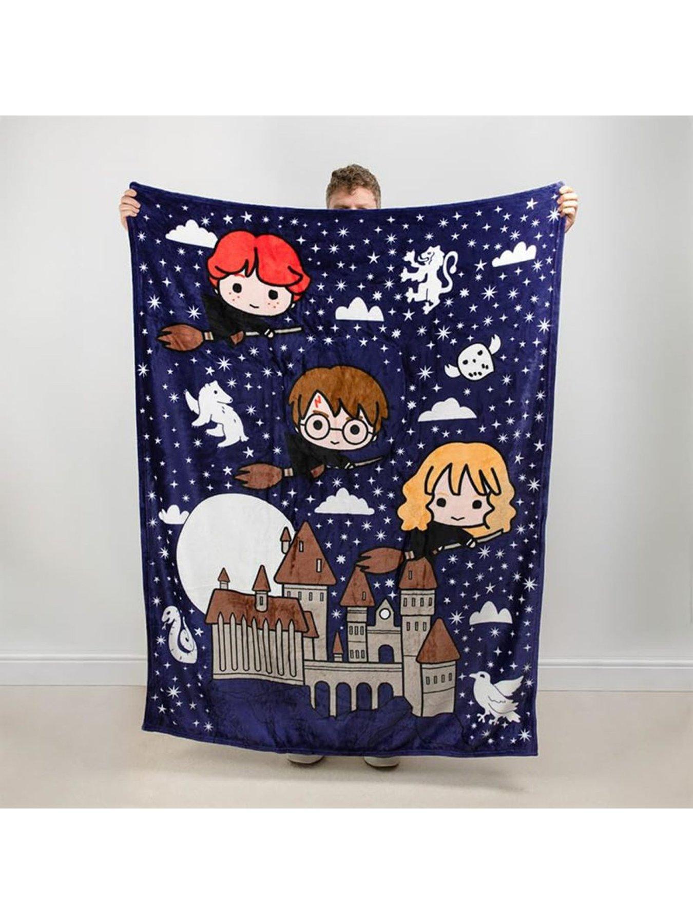 Image 4 of 5 of Harry Potter Harry Potter Cushion Blanket