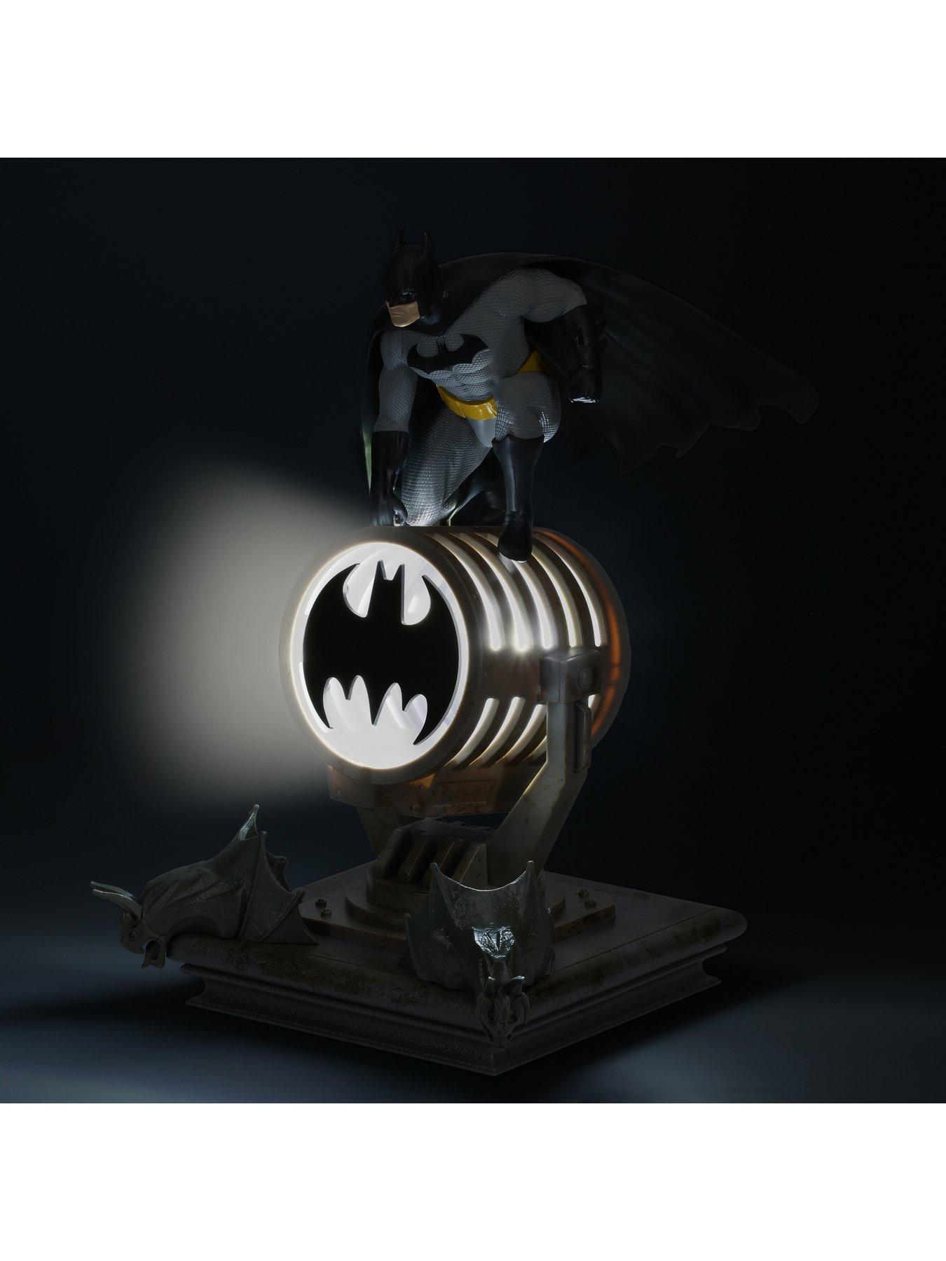 Image 2 of 5 of Batman Figurine Light