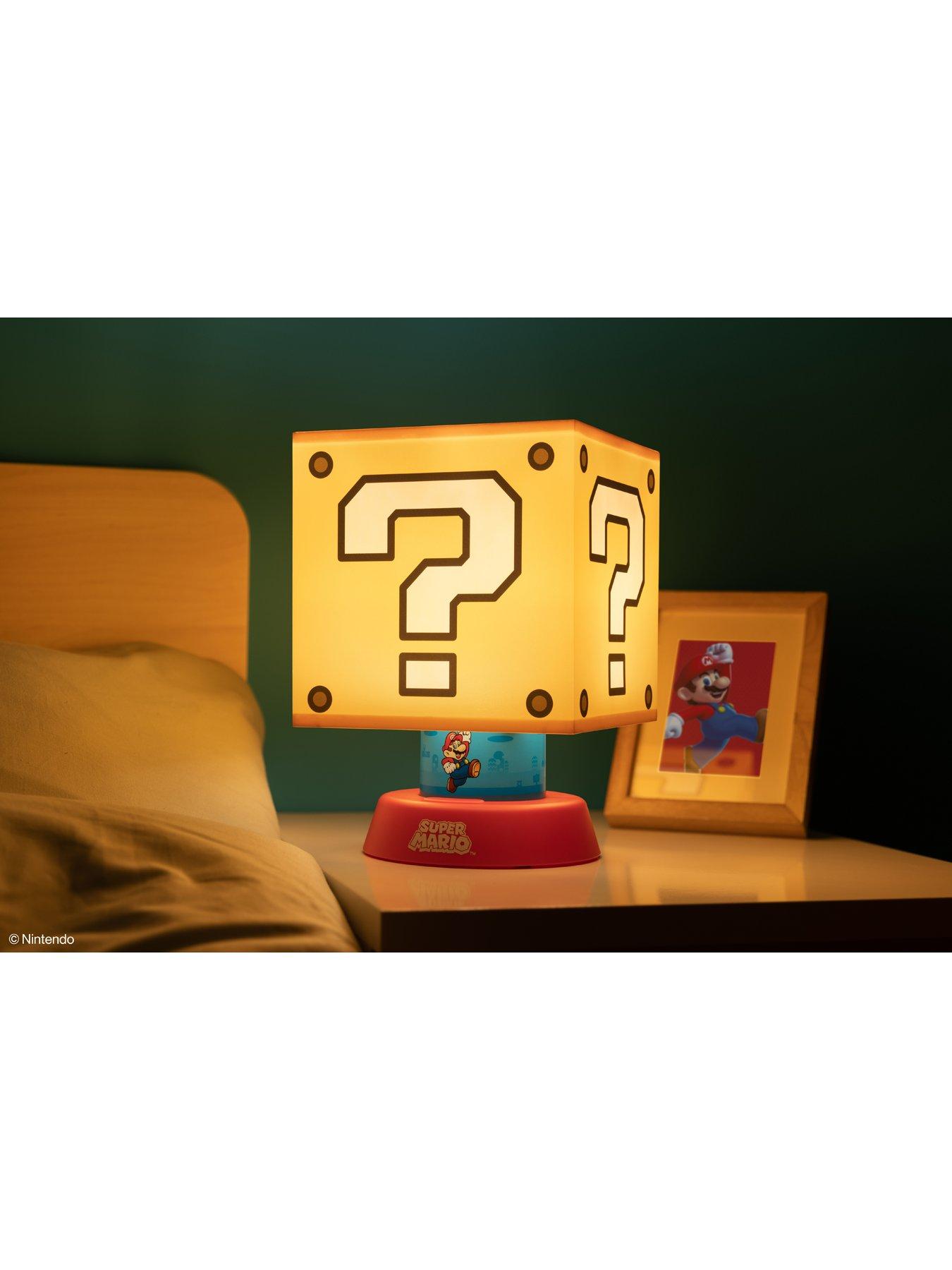 Image 6 of 6 of Super Mario Icon Lamp