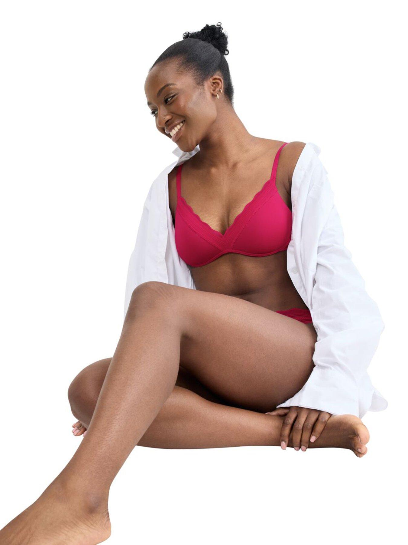 Image 4 of 5 of Sloggi Womens Push-Up Smooth Lace Trim Bra - Red