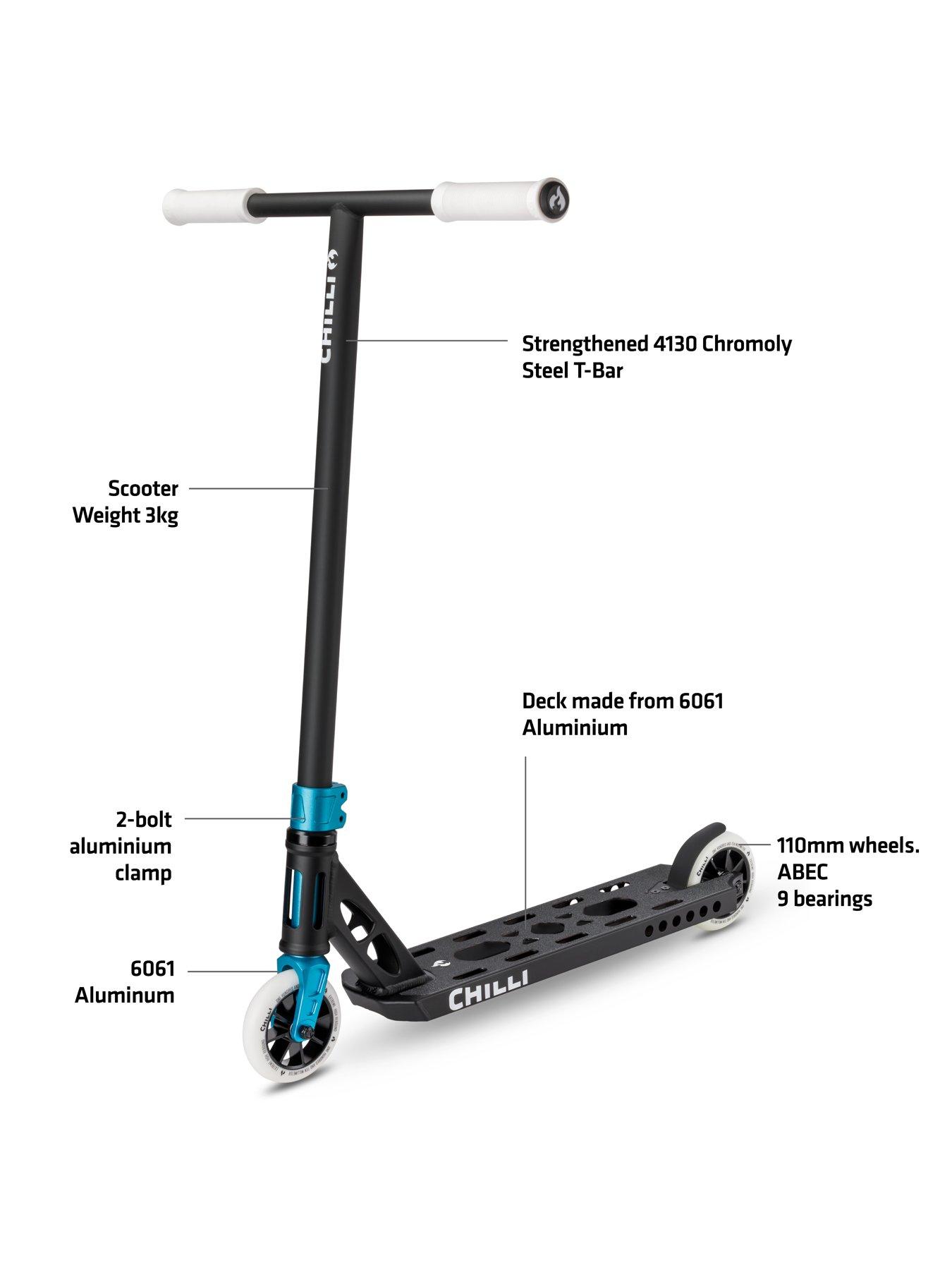 Image 2 of 7 of Micro Scooter Chilli Ventus Stunt Scooter: Black/White