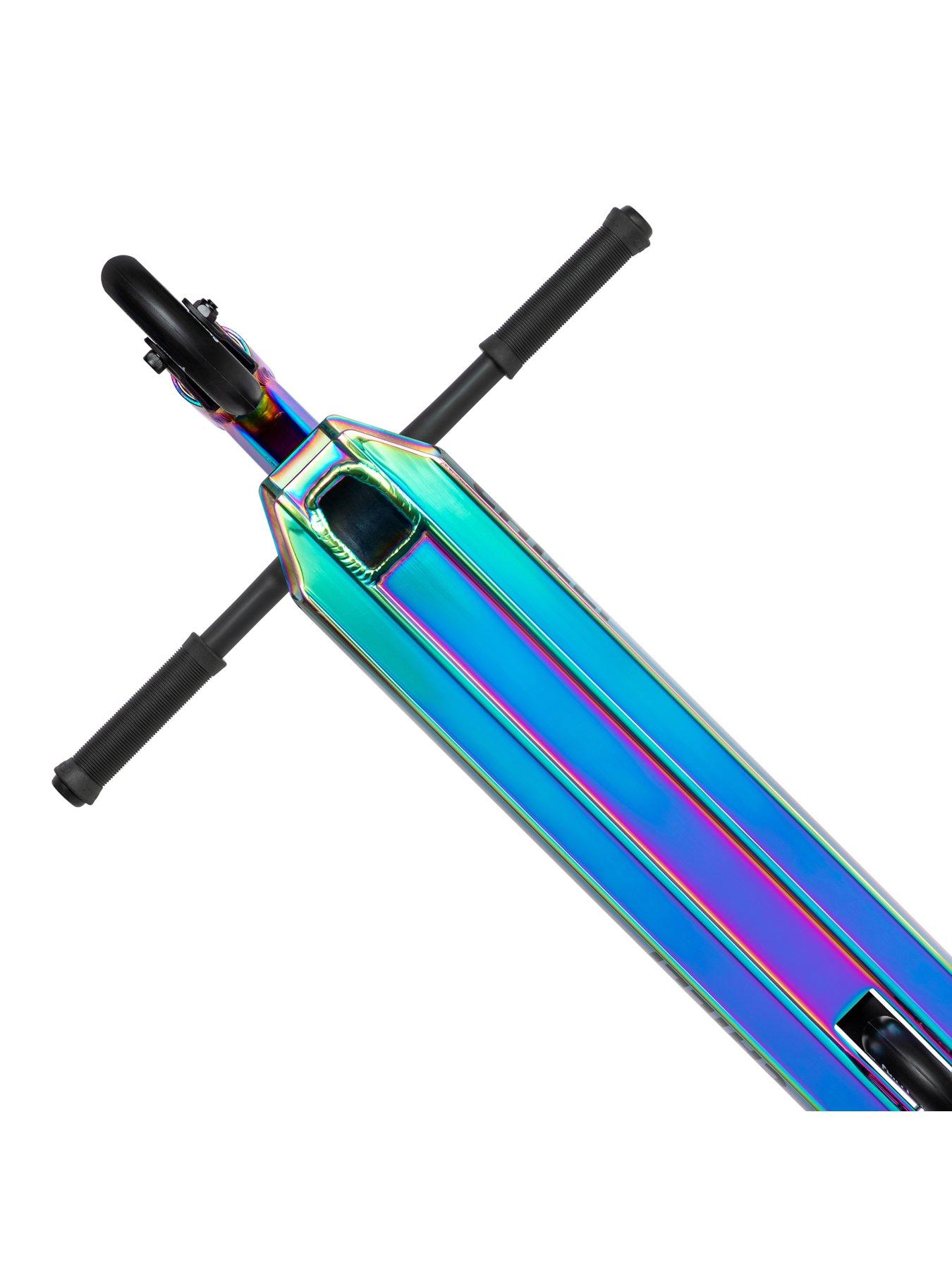 Image 6 of 8 of Micro Scooter Chilli Rocky Stunt Scooter: Oil Slick Neochrome