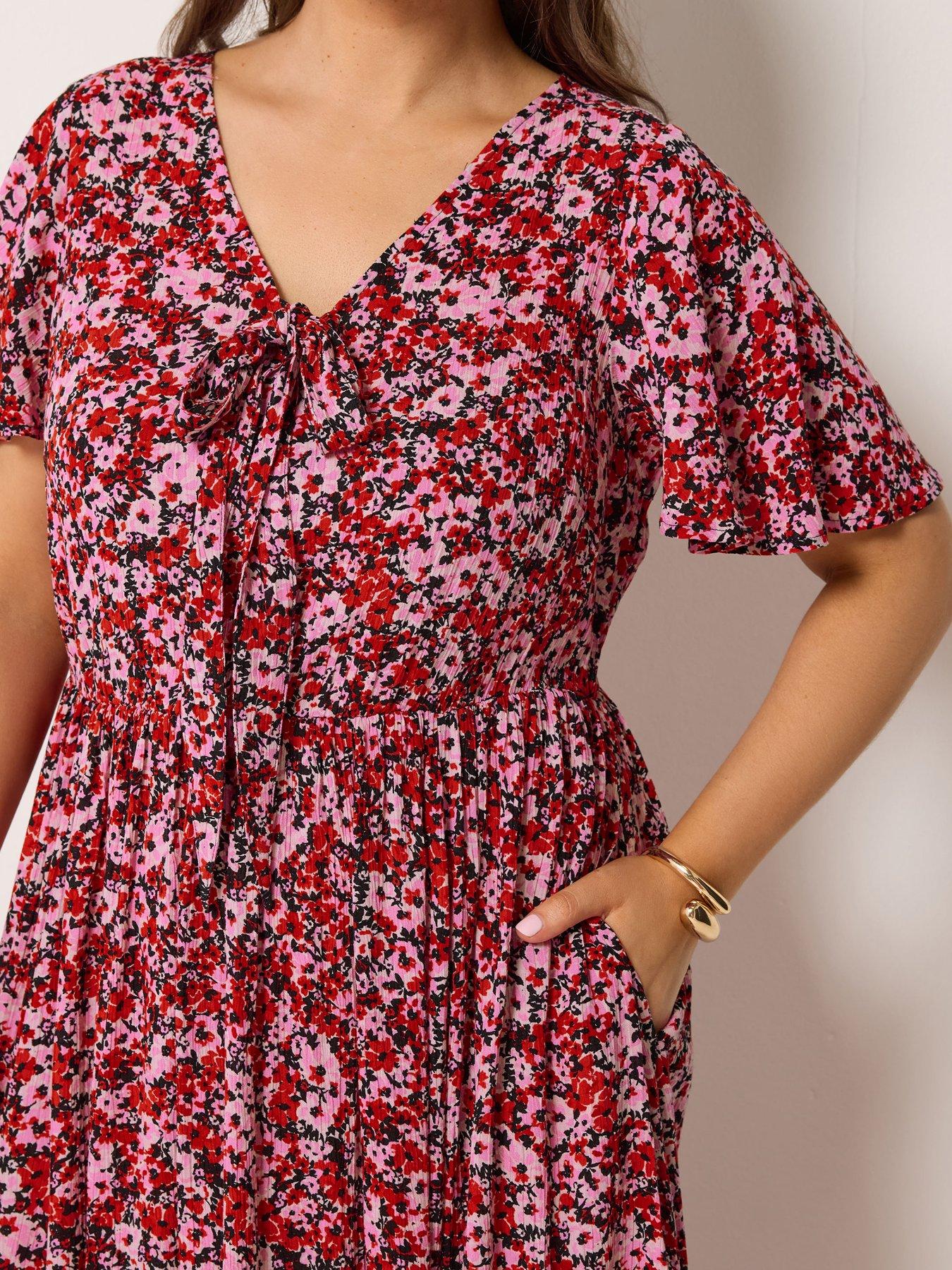 Image 4 of 4 of Yours Curve Smock Crinkle Maxi Dress