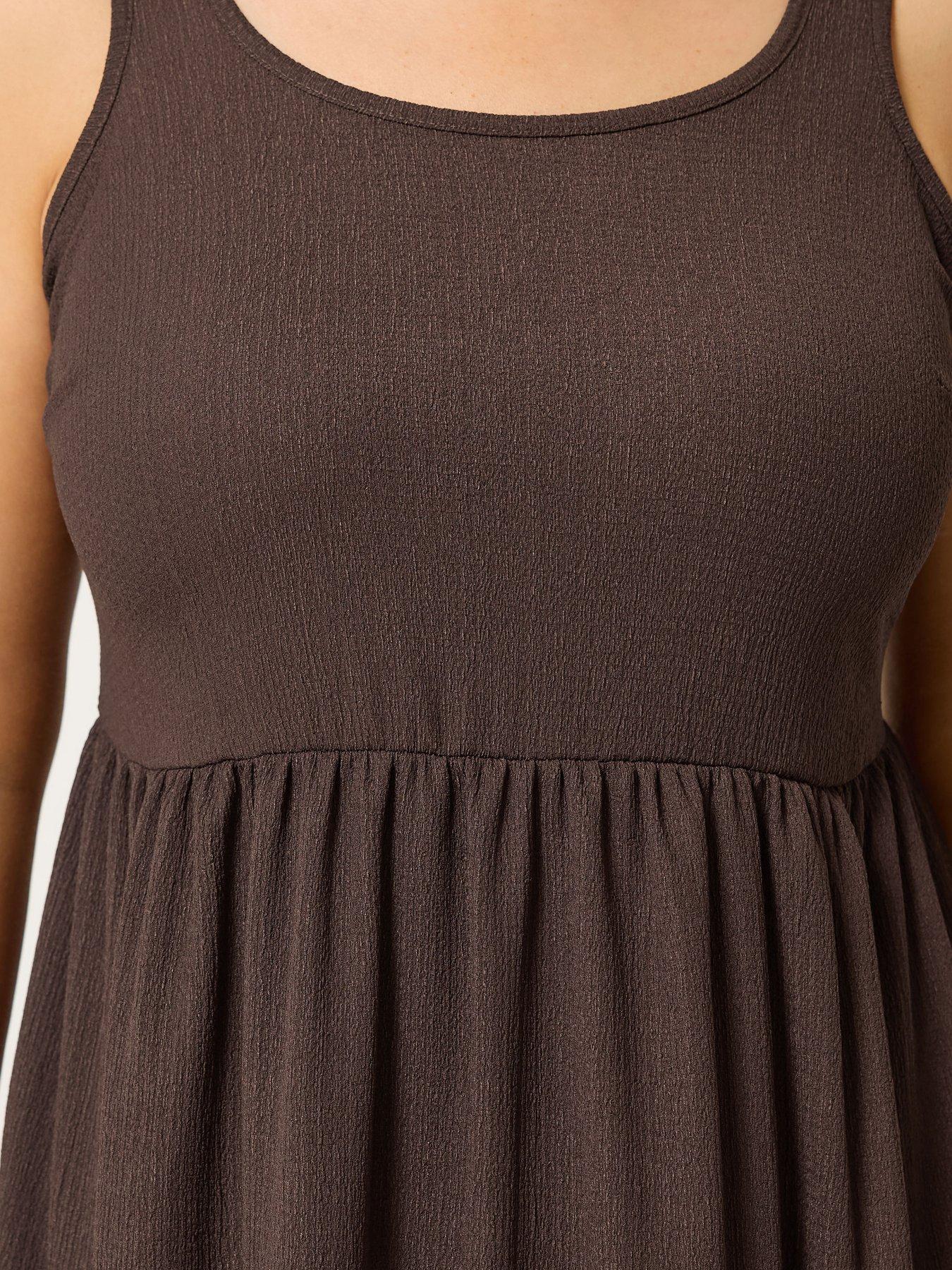 Image 4 of 4 of Yours Curve Short Sleeve Textured Smock Dress