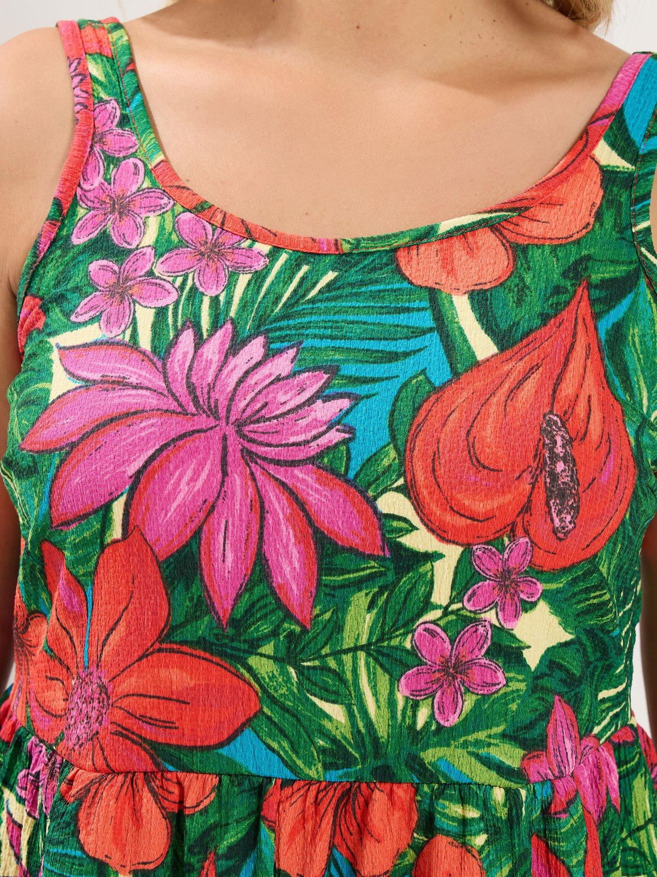 Image 4 of 4 of Yours Curve Printed Textured Smock Playsuit - Red
