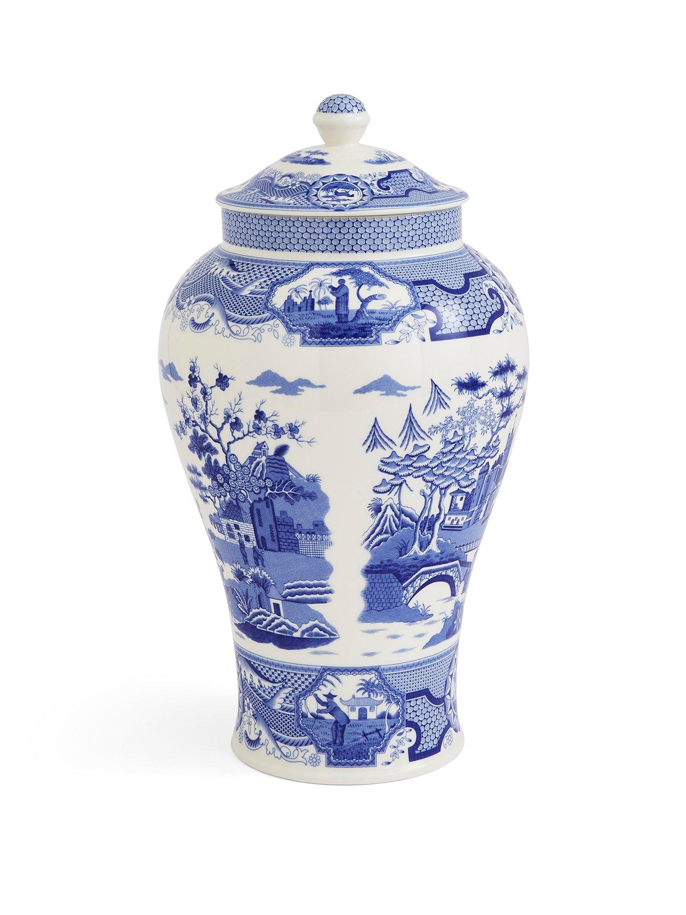 stillFront image of spode-blue-italian-gothic-castle-vase