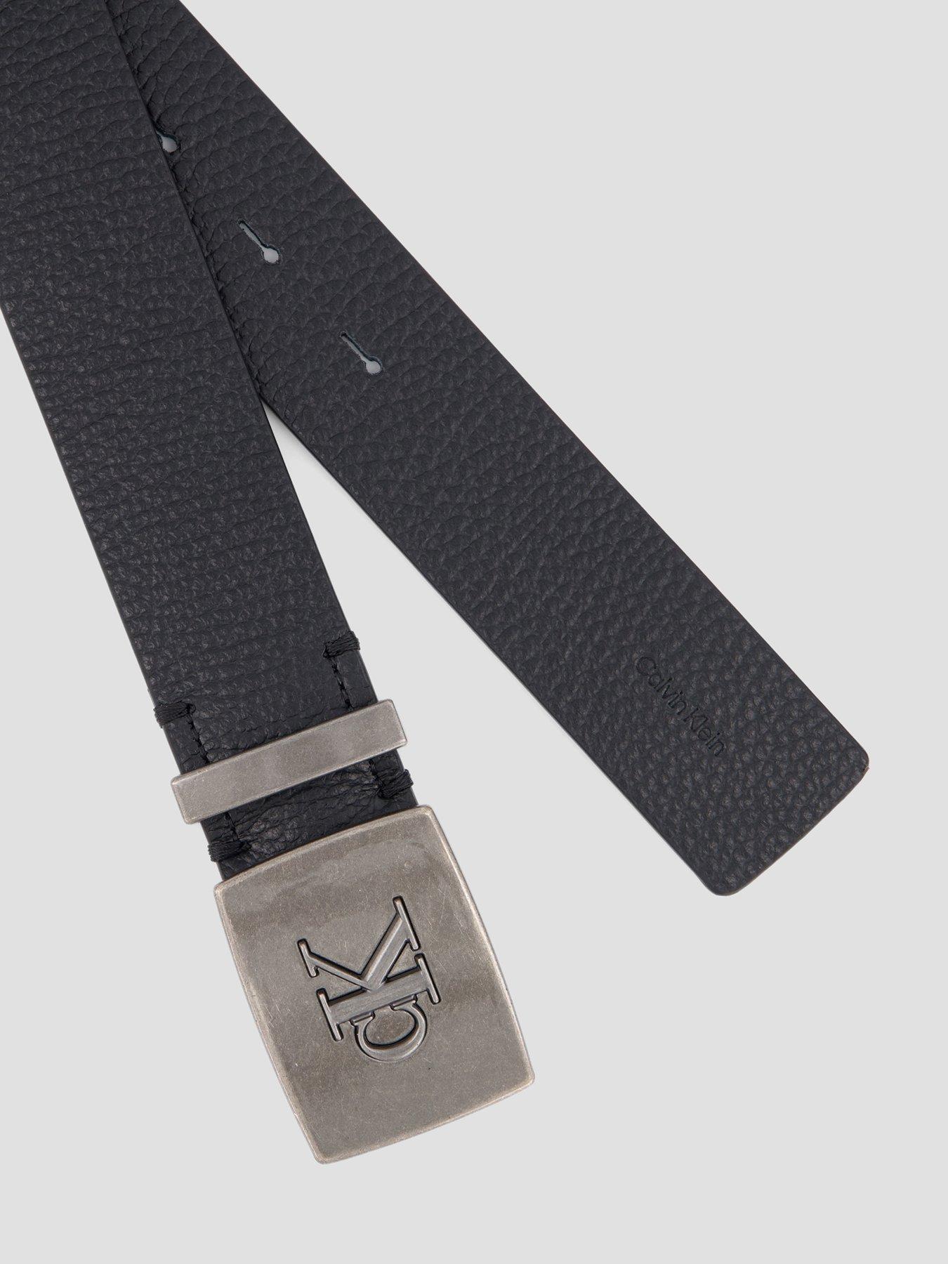 Image 4 of 4 of Calvin Klein Jeans Men's Pebble Leather Plaque Buckle Belt 35mm - Black