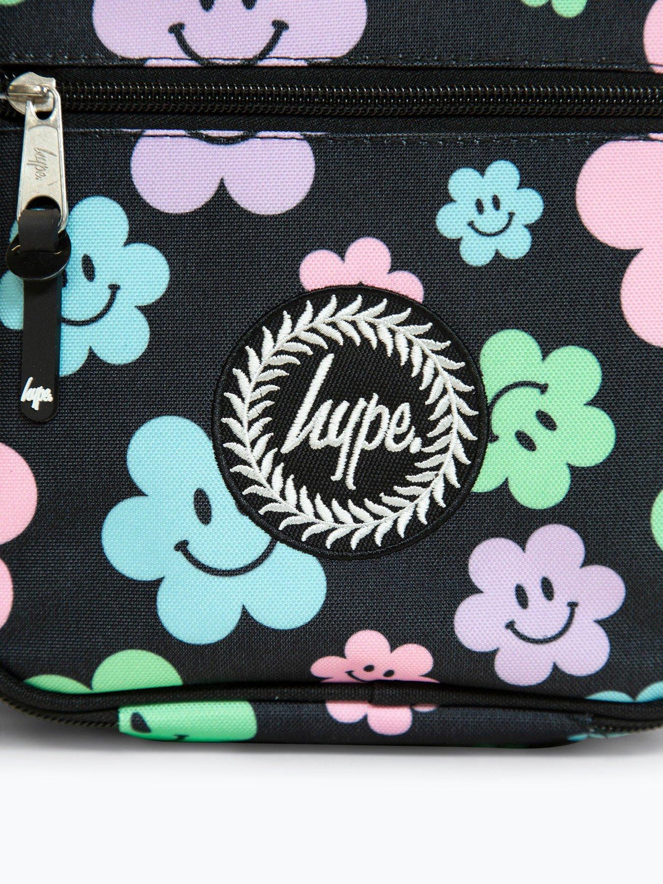 Image 4 of 4 of Hype Unisex Happy Flowers Lunch Box - Black
