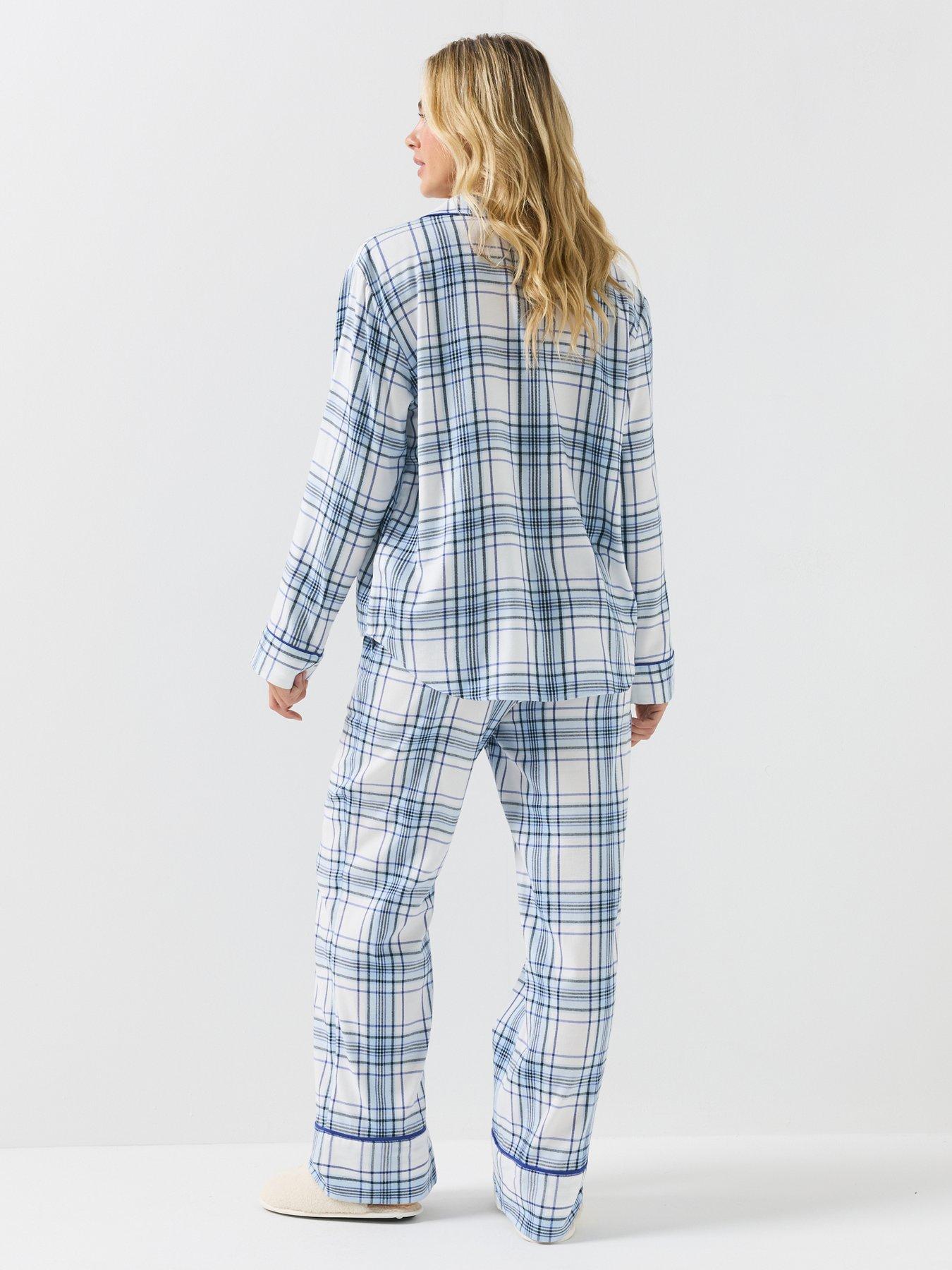 Image 2 of 7 of Tommy Hilfiger Essential Flannel Pyjamas And Slippers Gift Set - Blue