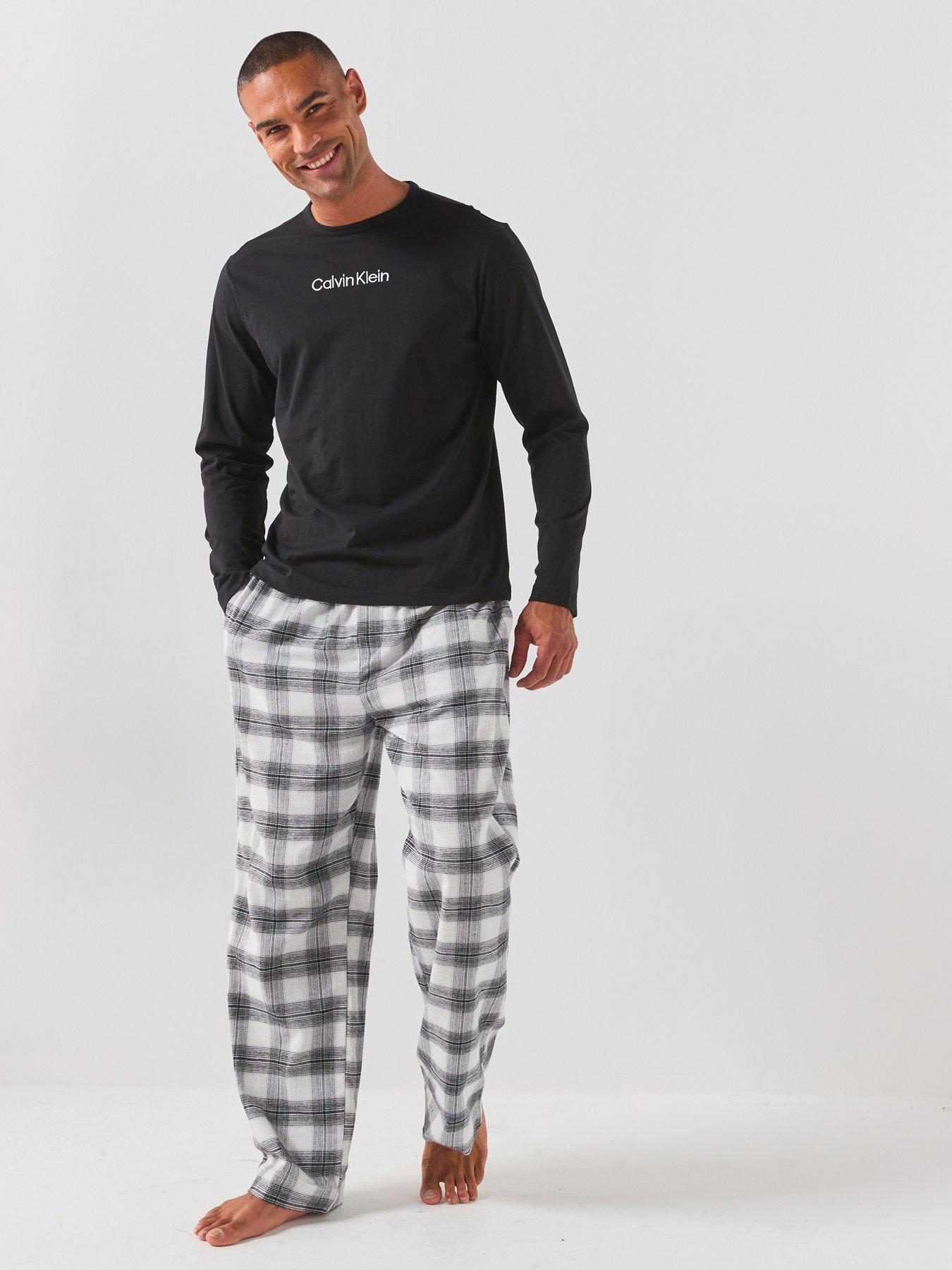 Image 3 of 6 of Calvin Klein Long Sleeve Pyjama Set - Black