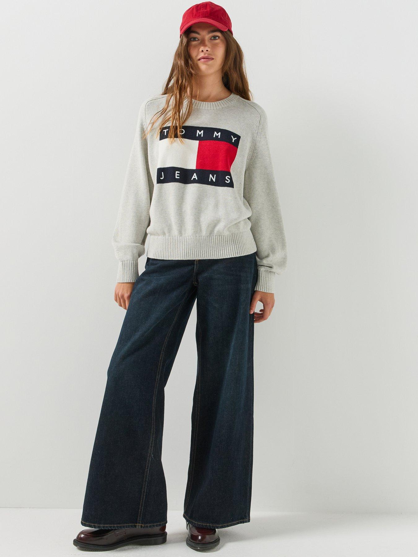 Image 3 of 6 of Tommy Jeans Tommy Flag Relaxed Crew Neck Jumper - Grey