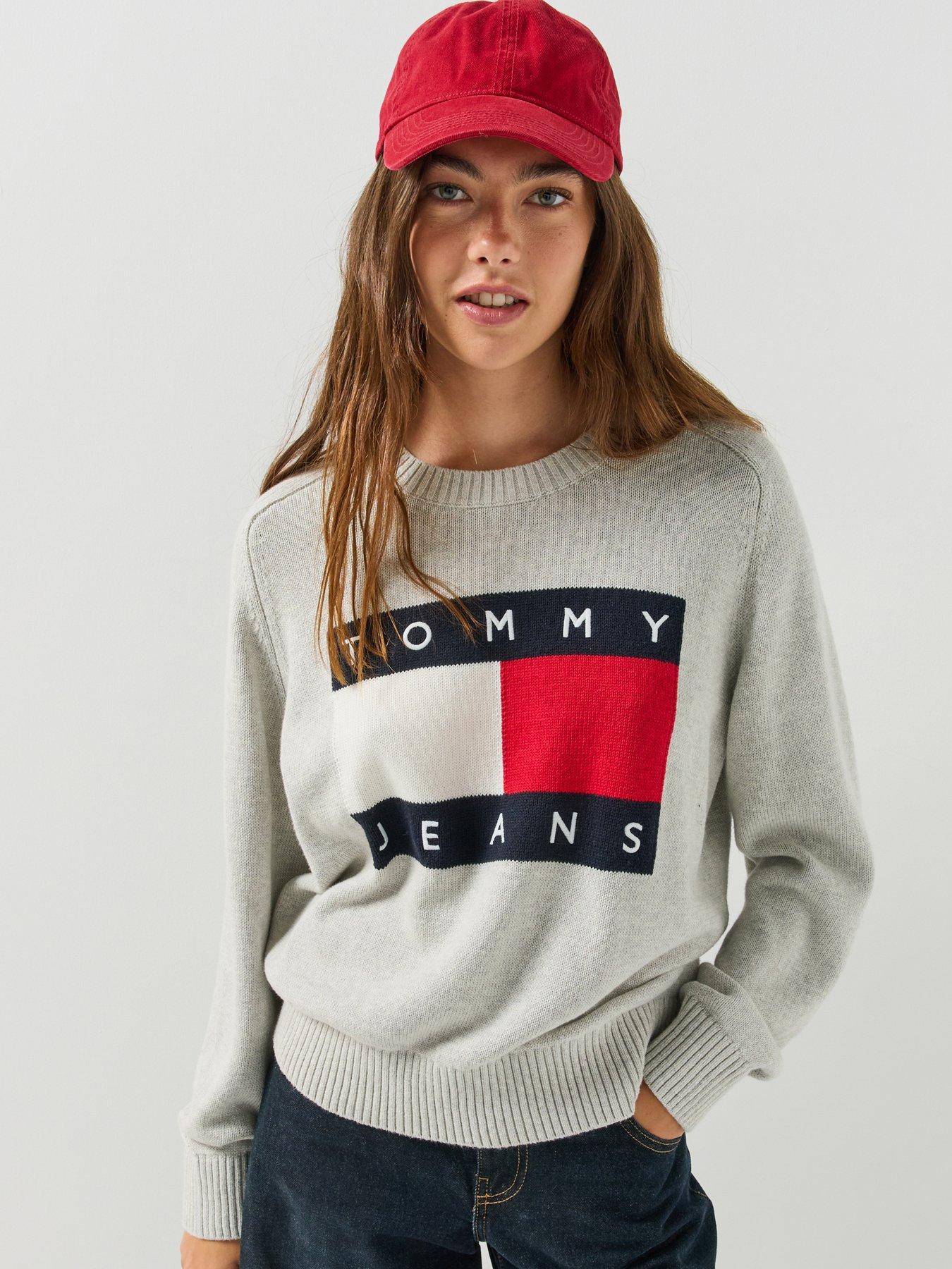 Image 5 of 6 of Tommy Jeans Tommy Flag Relaxed Crew Neck Jumper - Grey