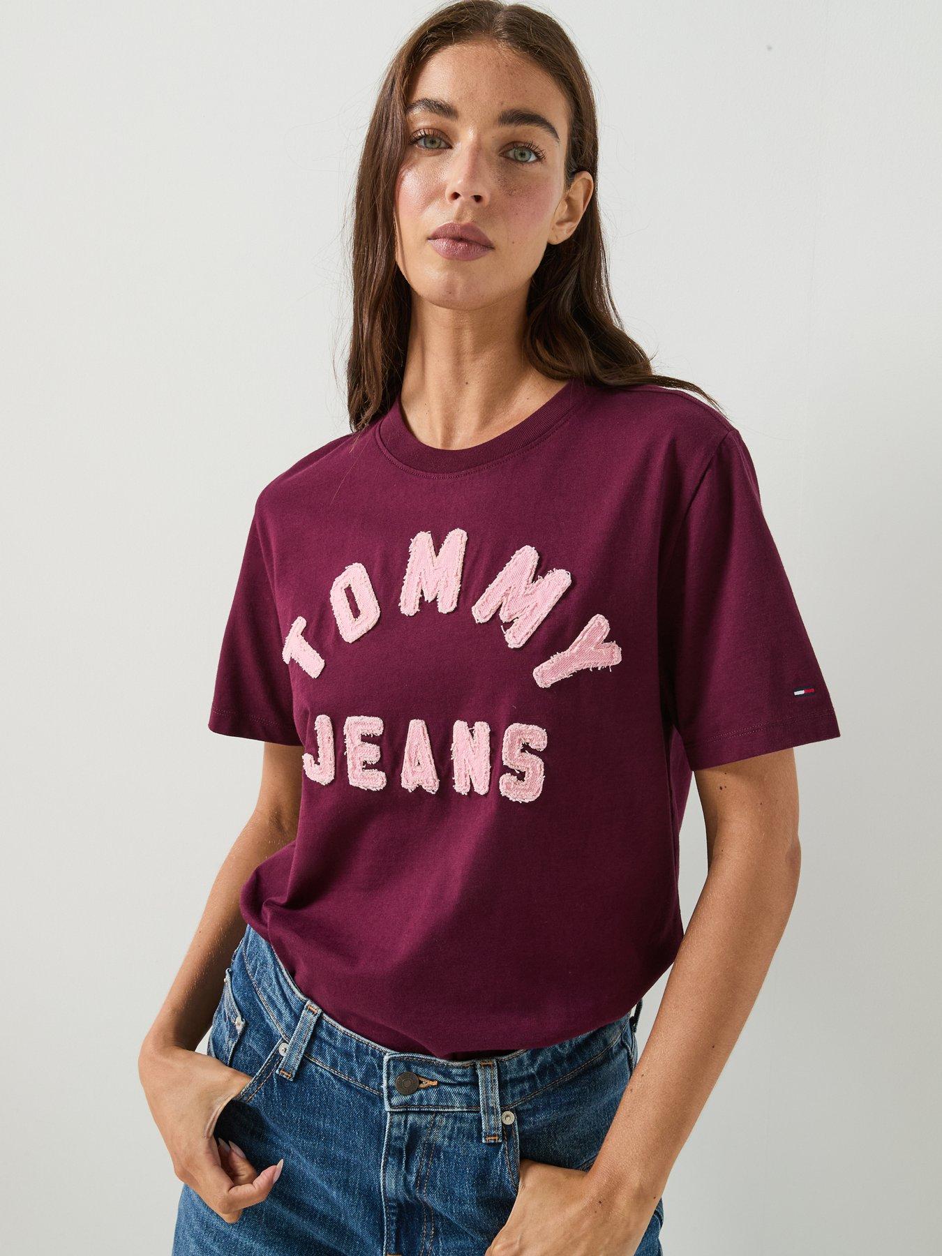 Image 4 of 5 of Tommy Jeans Textured Logo Relaxed Jersey T-shirt - Red
