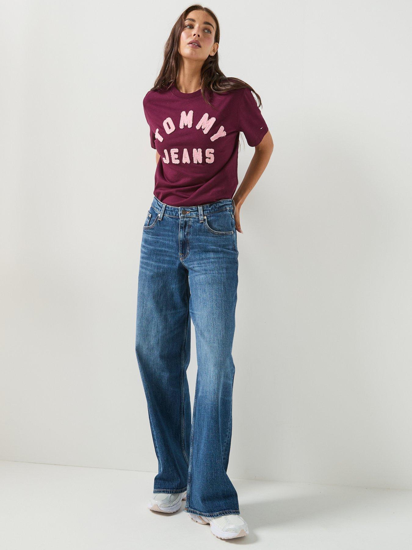 Image 5 of 5 of Tommy Jeans Textured Logo Relaxed Jersey T-shirt - Red