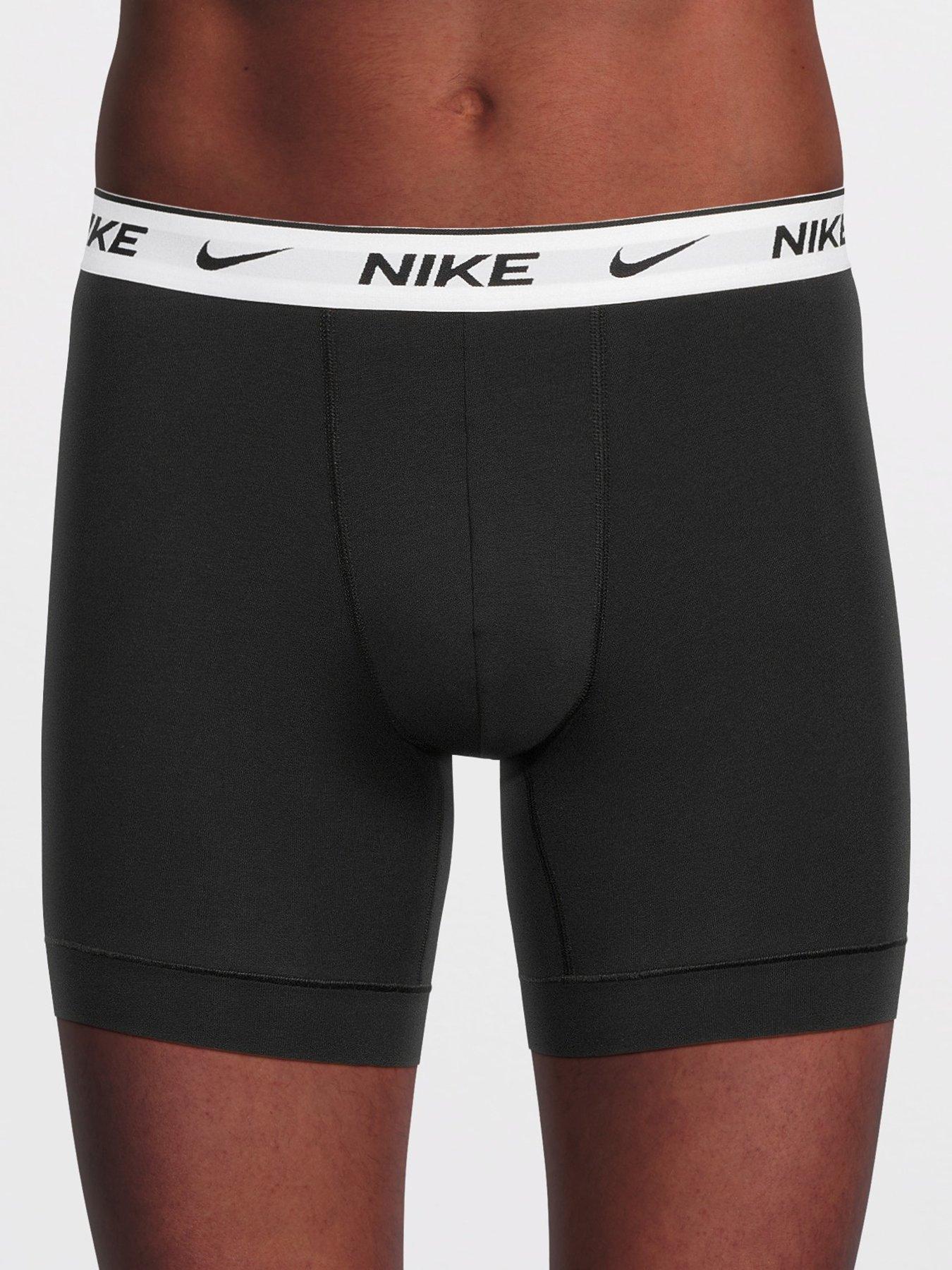 Image 2 of 3 of Nike Mens Essential Cotton Stretch 3 Pack Boxer Brief - Black
