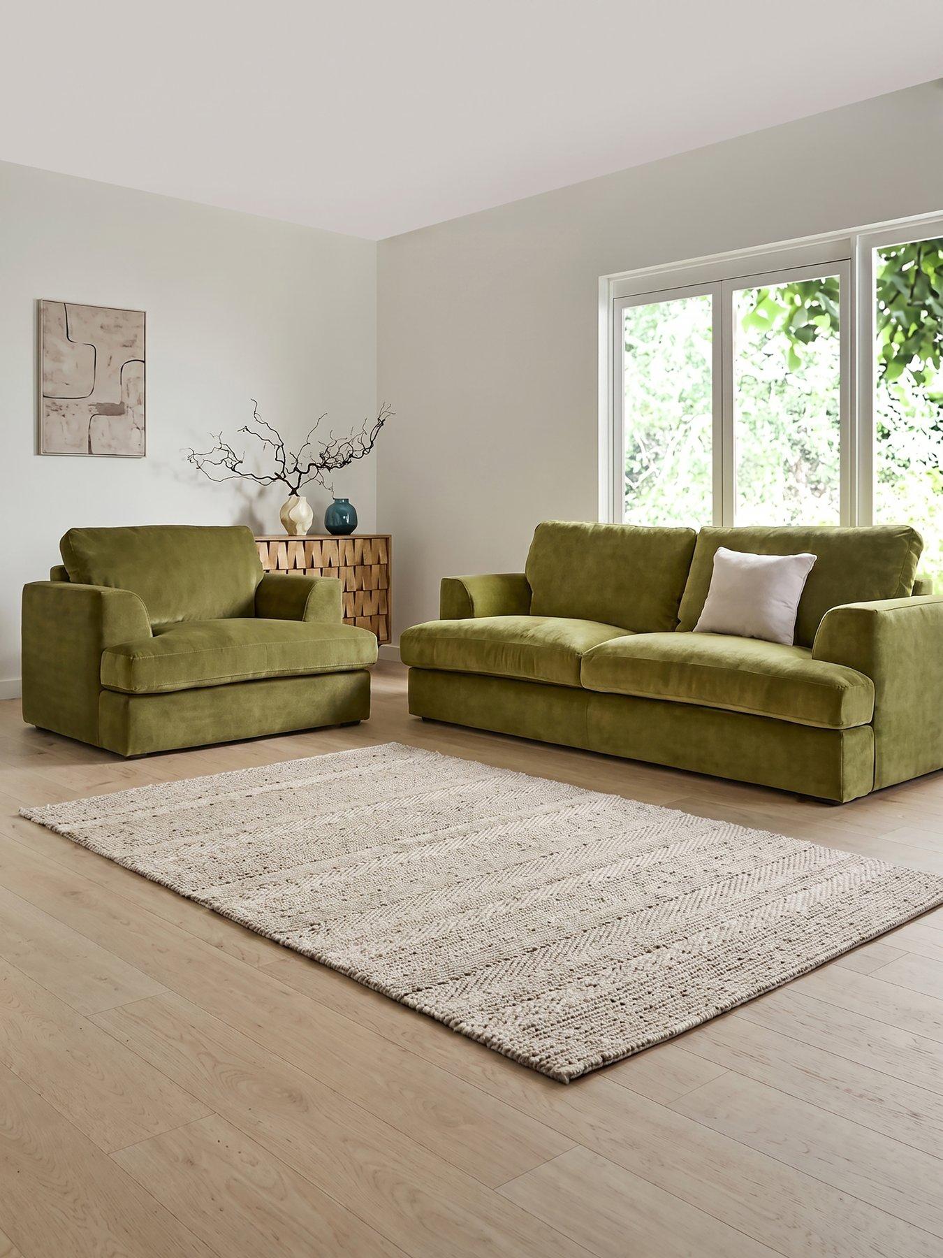The Very Collection Escana 3 + Snuggle Chair