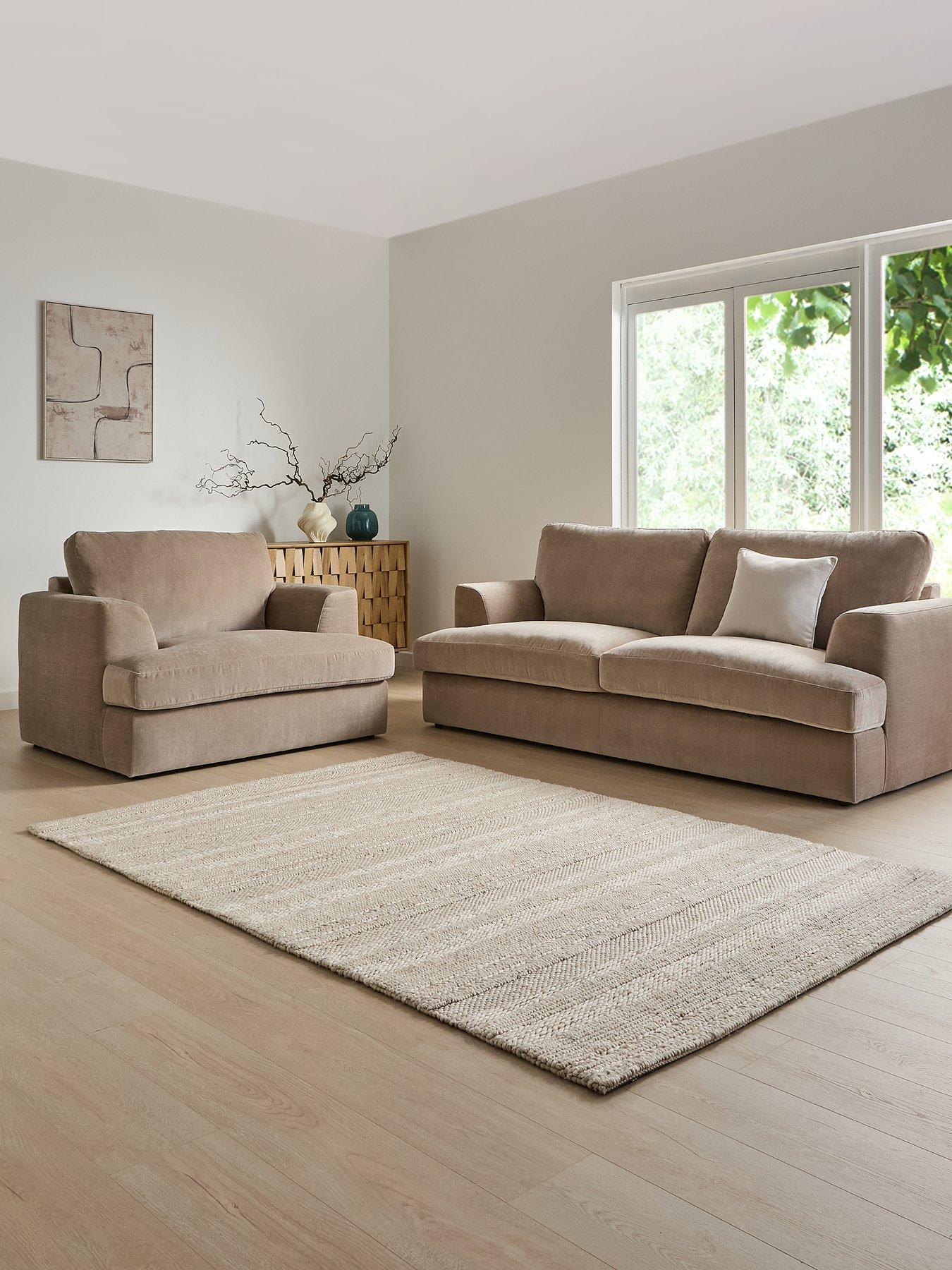 The Very Collection Escana 3 + Snuggle Chair