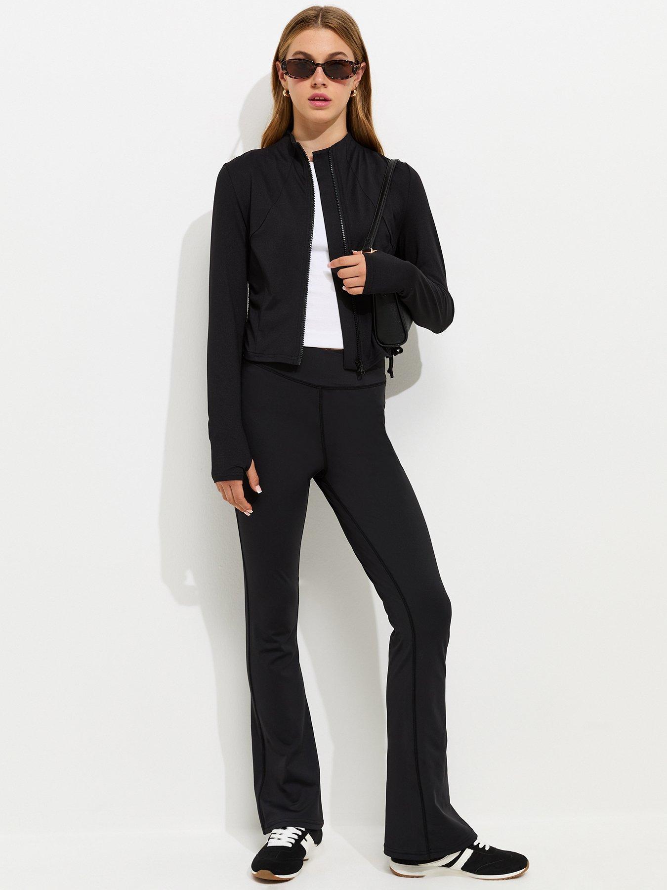 Image 3 of 5 of New Look 915 Zip Through Ruched Side Seam Hoodie - Black
