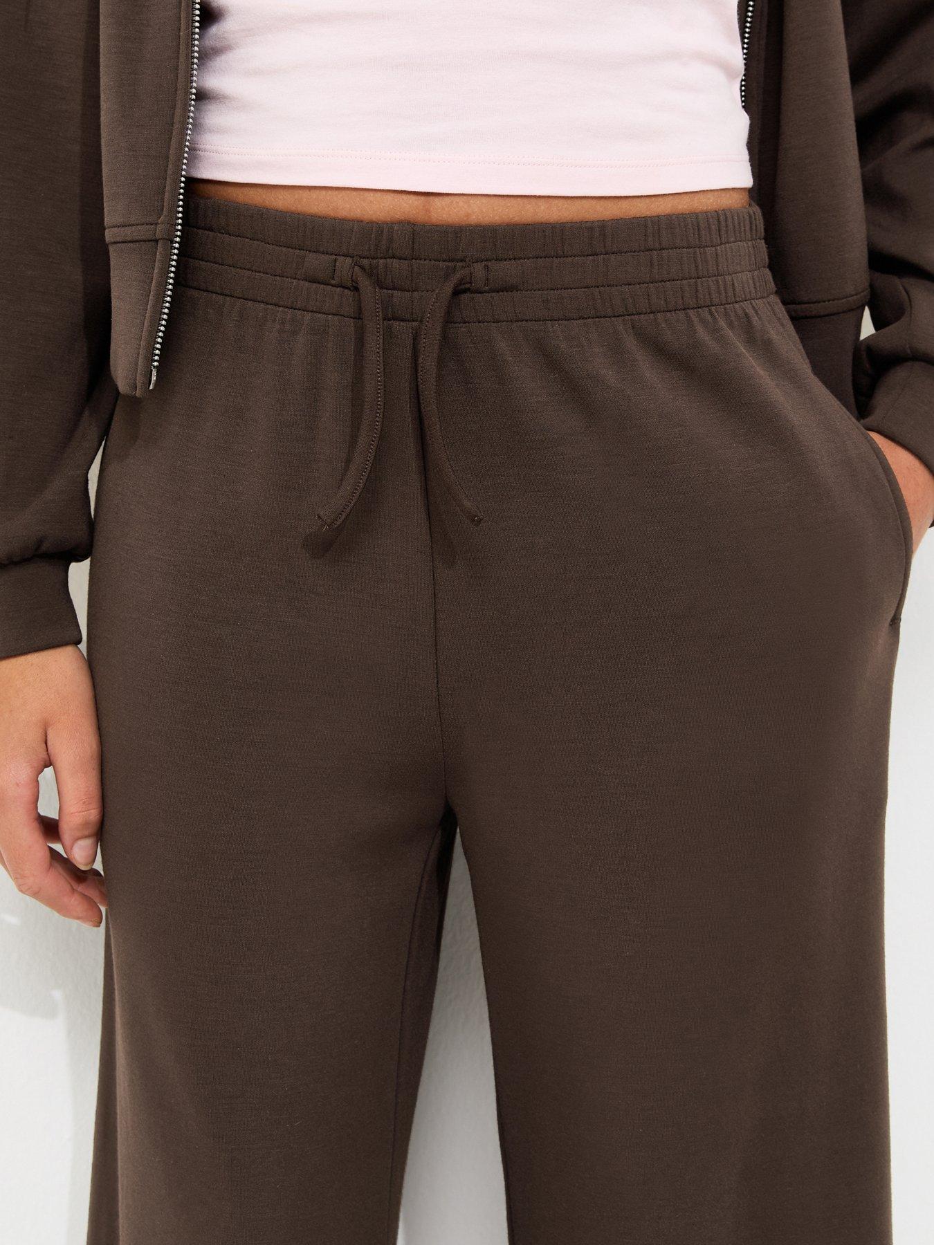 Image 4 of 5 of New Look 915 Girls Soft Touch Wide Leg Jogging Bottoms - Dark Brown