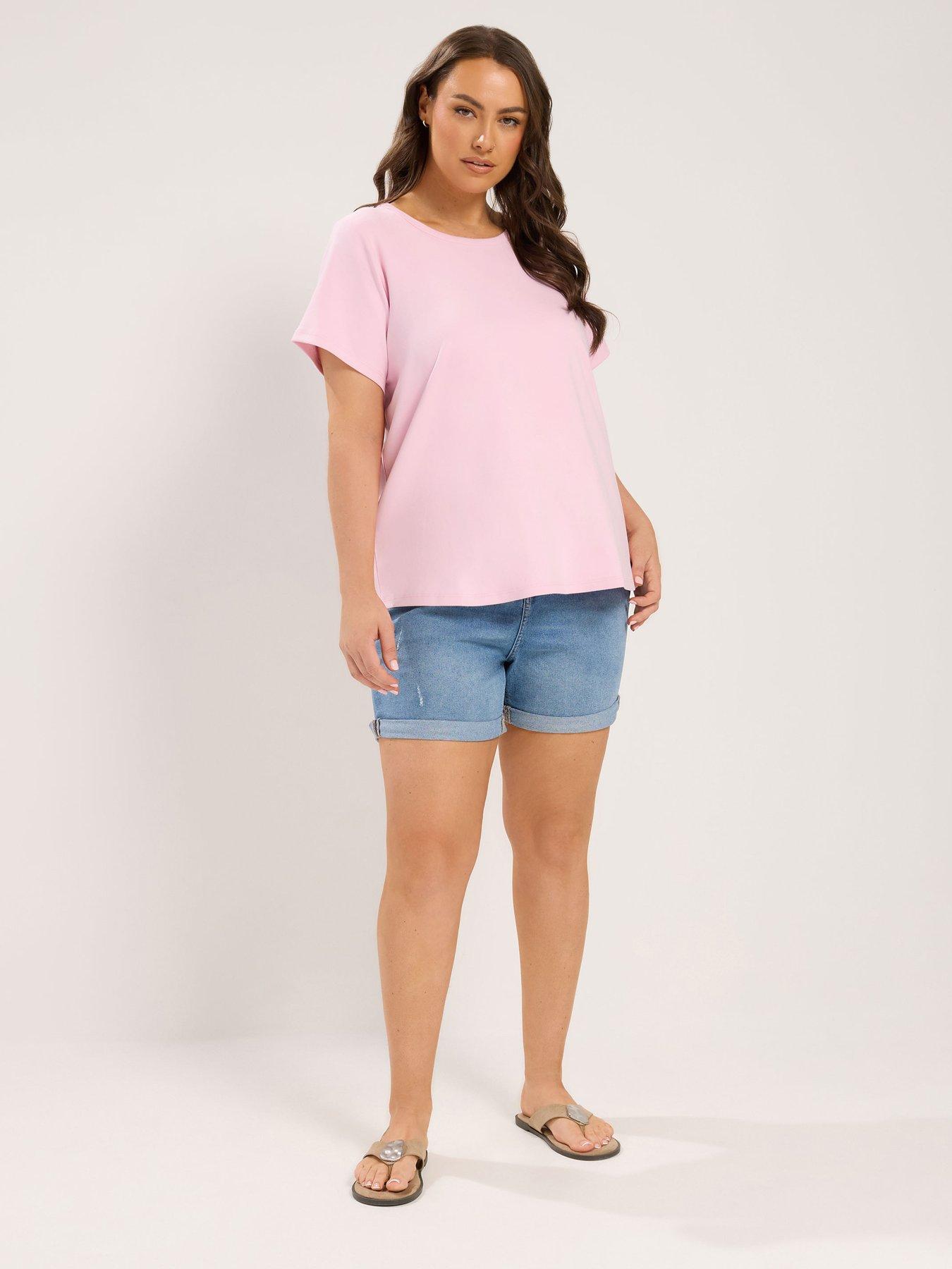 Image 3 of 4 of Yours Curve Premium Interlock T-Shirt - Pink