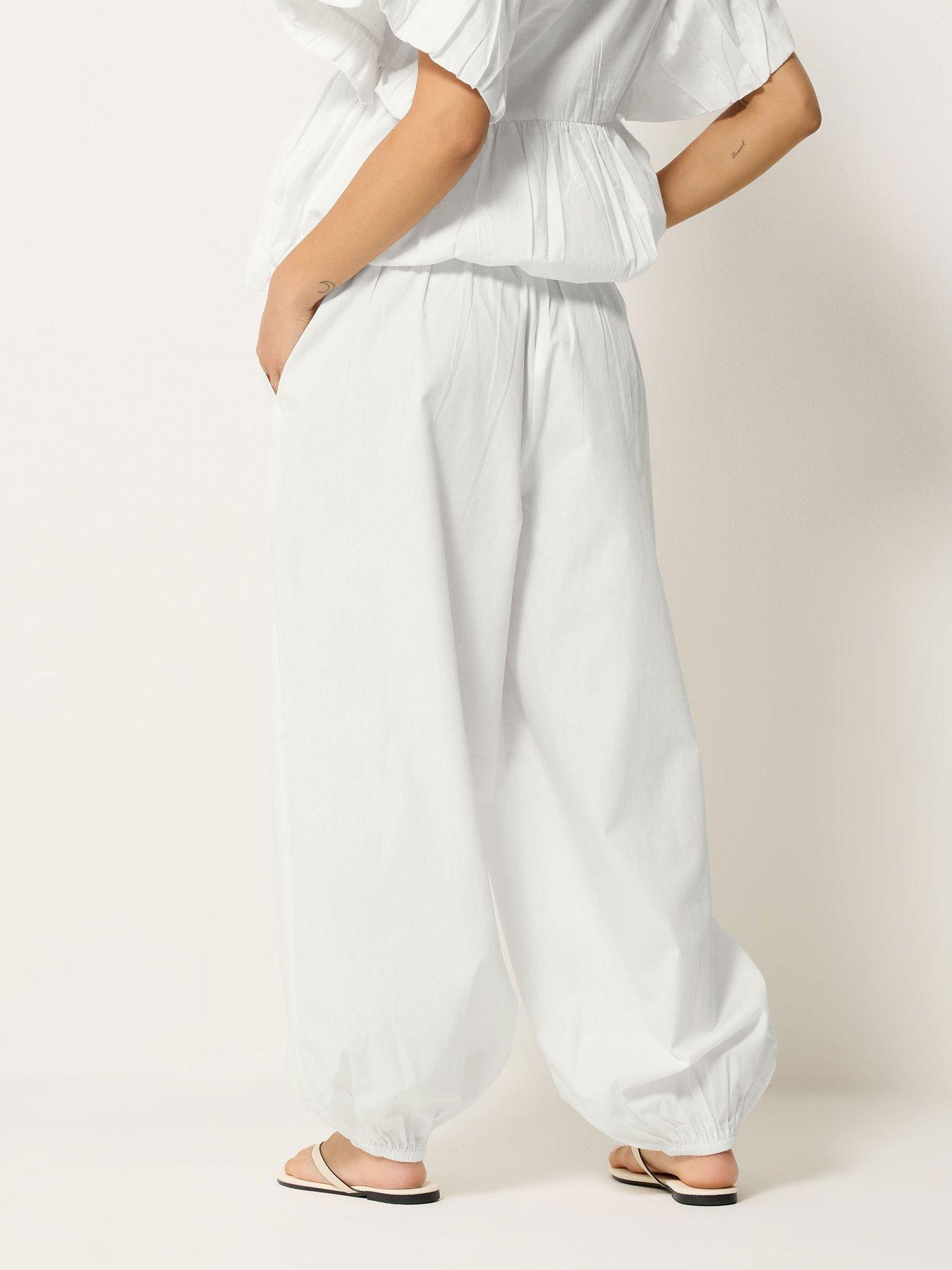 Image 2 of 4 of PixieGirl Petite Poplin Cuff Balloon Pants - White