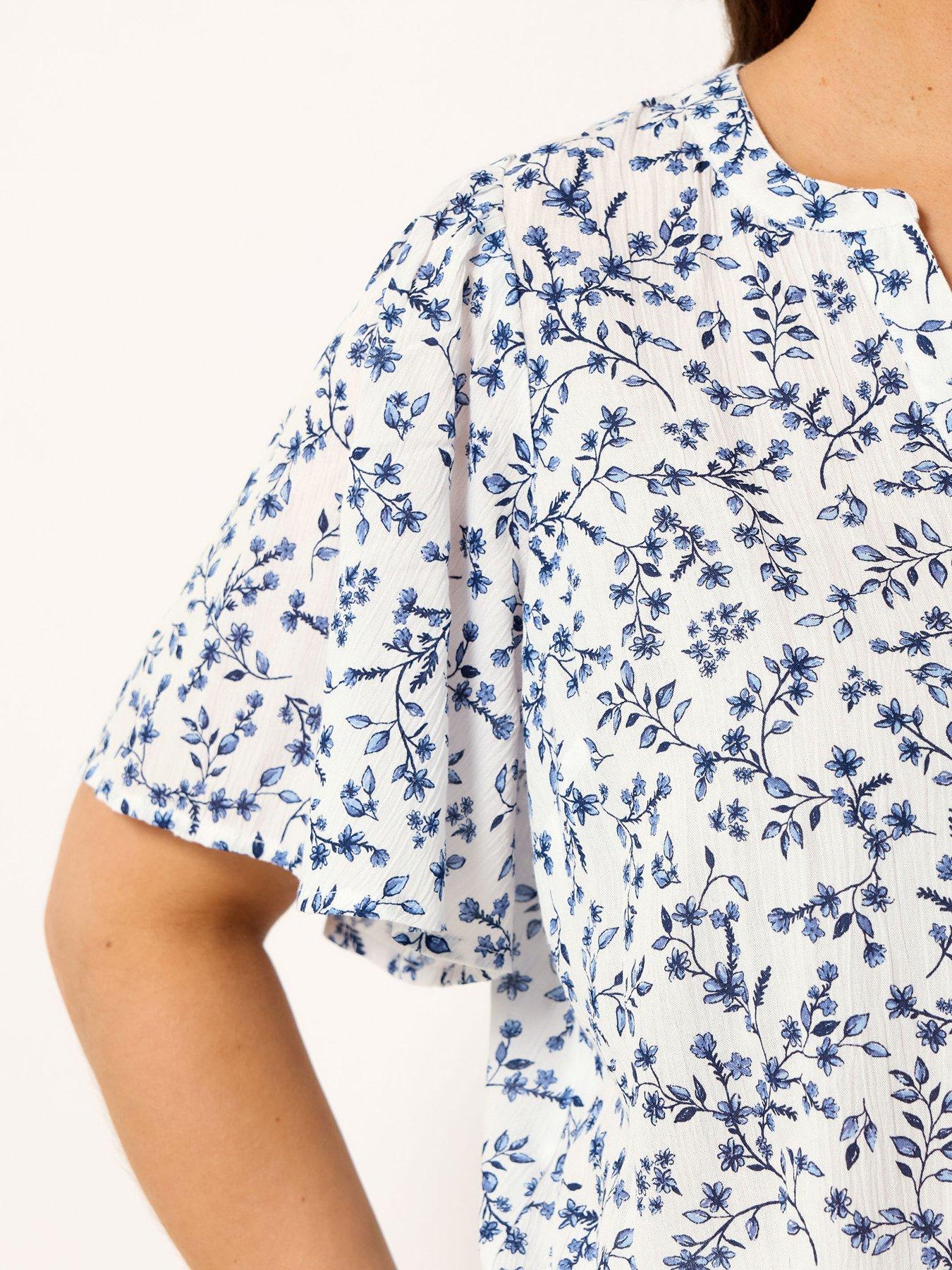 Image 4 of 4 of Yours Curve Ditsy Crinkle Notchneck Blouse - White