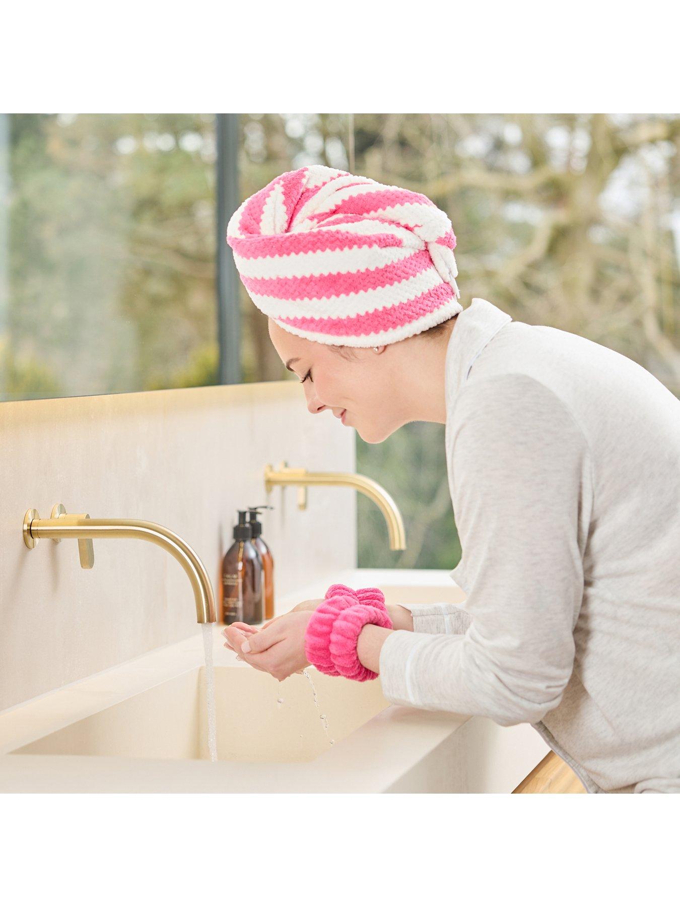 Image 3 of 7 of Minky Minky Soak Up & Unwind Pamper Box
