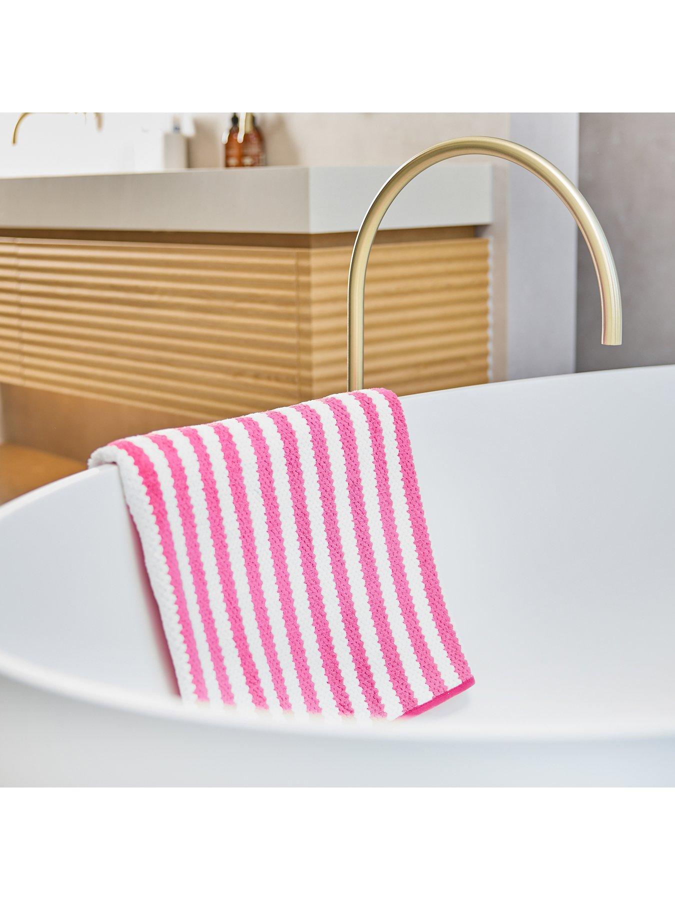 Image 4 of 7 of Minky Minky Soak Up & Unwind Pamper Box