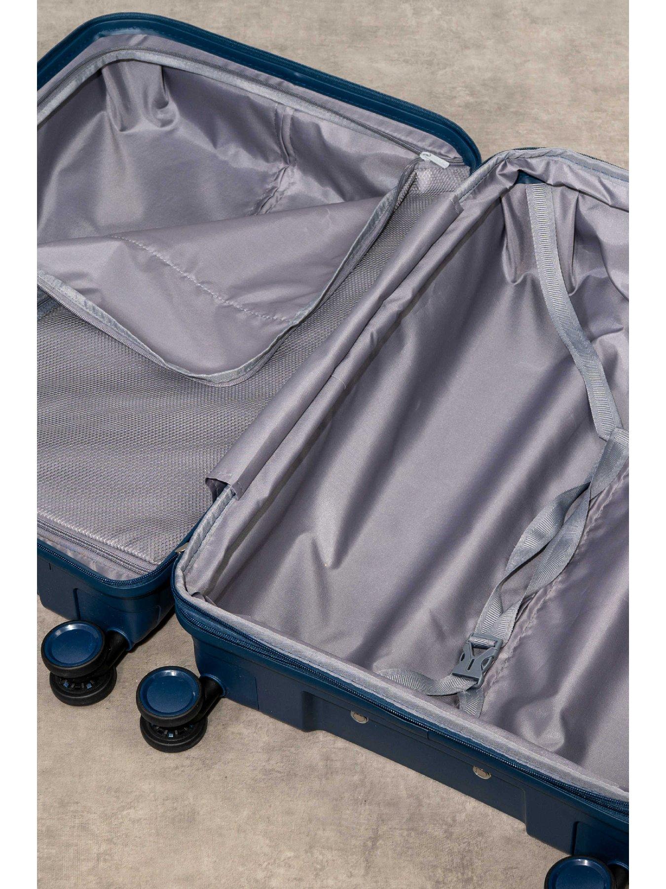 Image 5 of 5 of Rock Luggage Oslo Navy Cabin