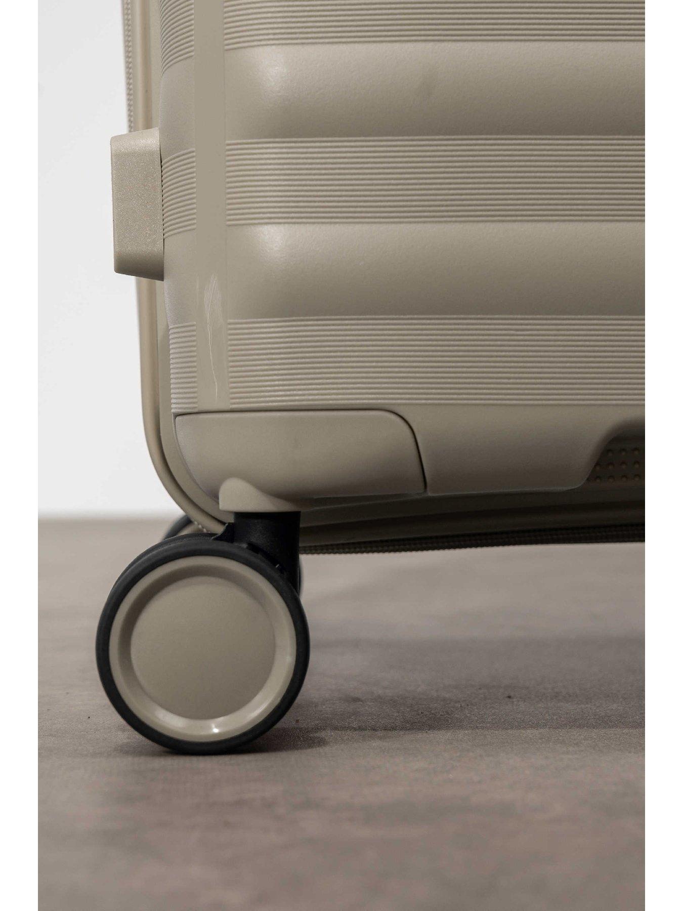 Image 7 of 7 of Rock Luggage Oslo Pebble Medium