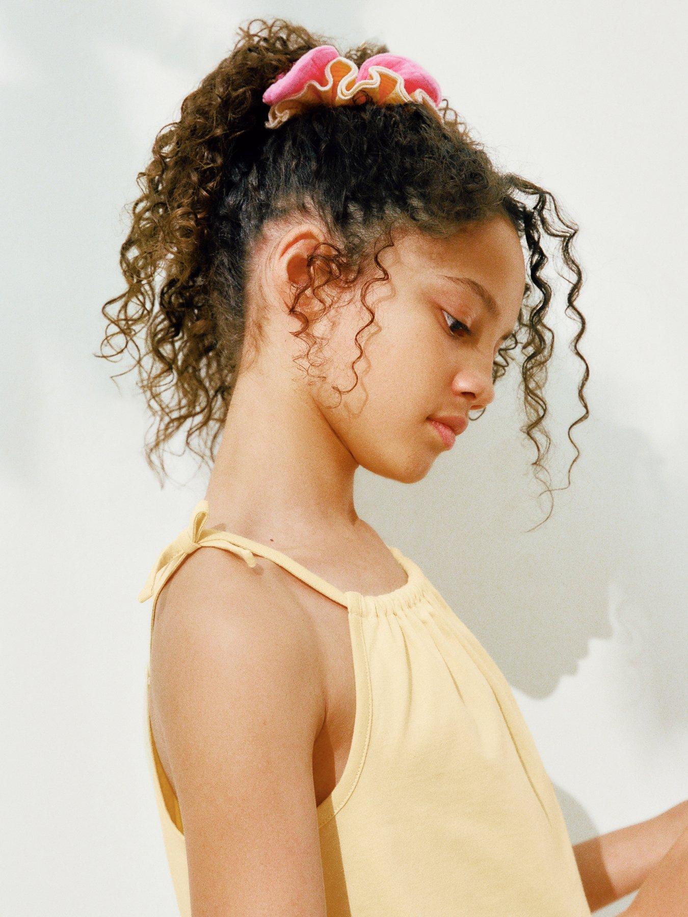 Image 4 of 4 of Mango Girls 2-Pack of Scrunchies - Pink