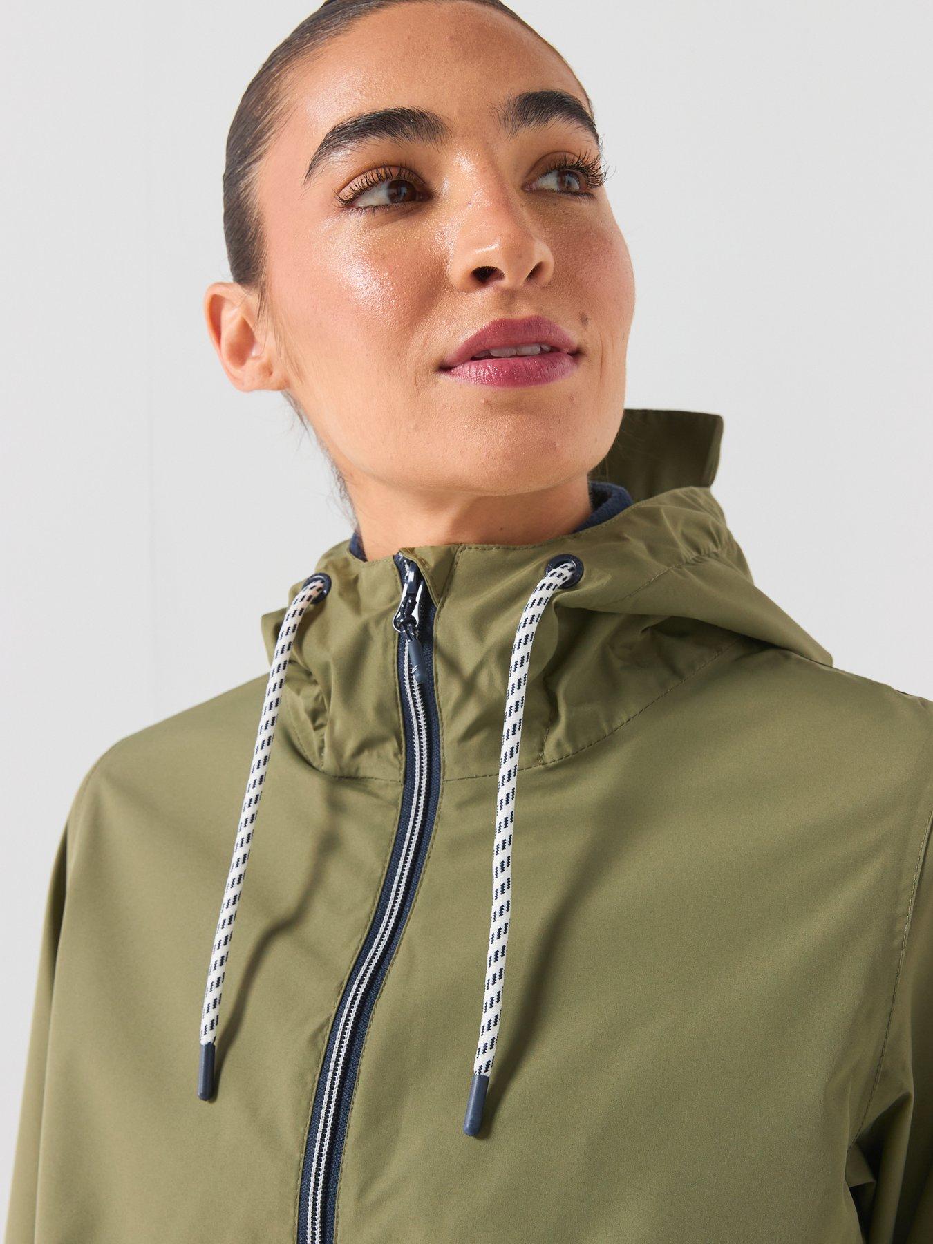 Image 5 of 7 of Regatta Ladies Bayletta Waterproof Shell-four Leaf Clover