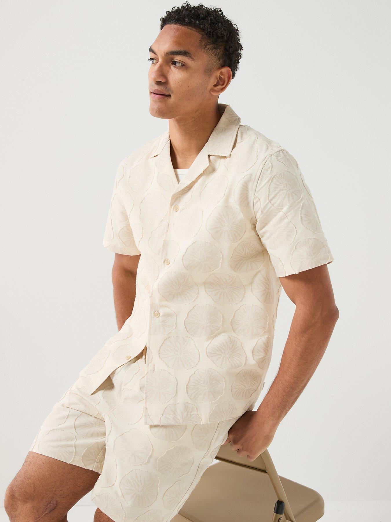 Image 4 of 6 of Les Deux Jacquard Short Sleeve Shirt - Light Sand