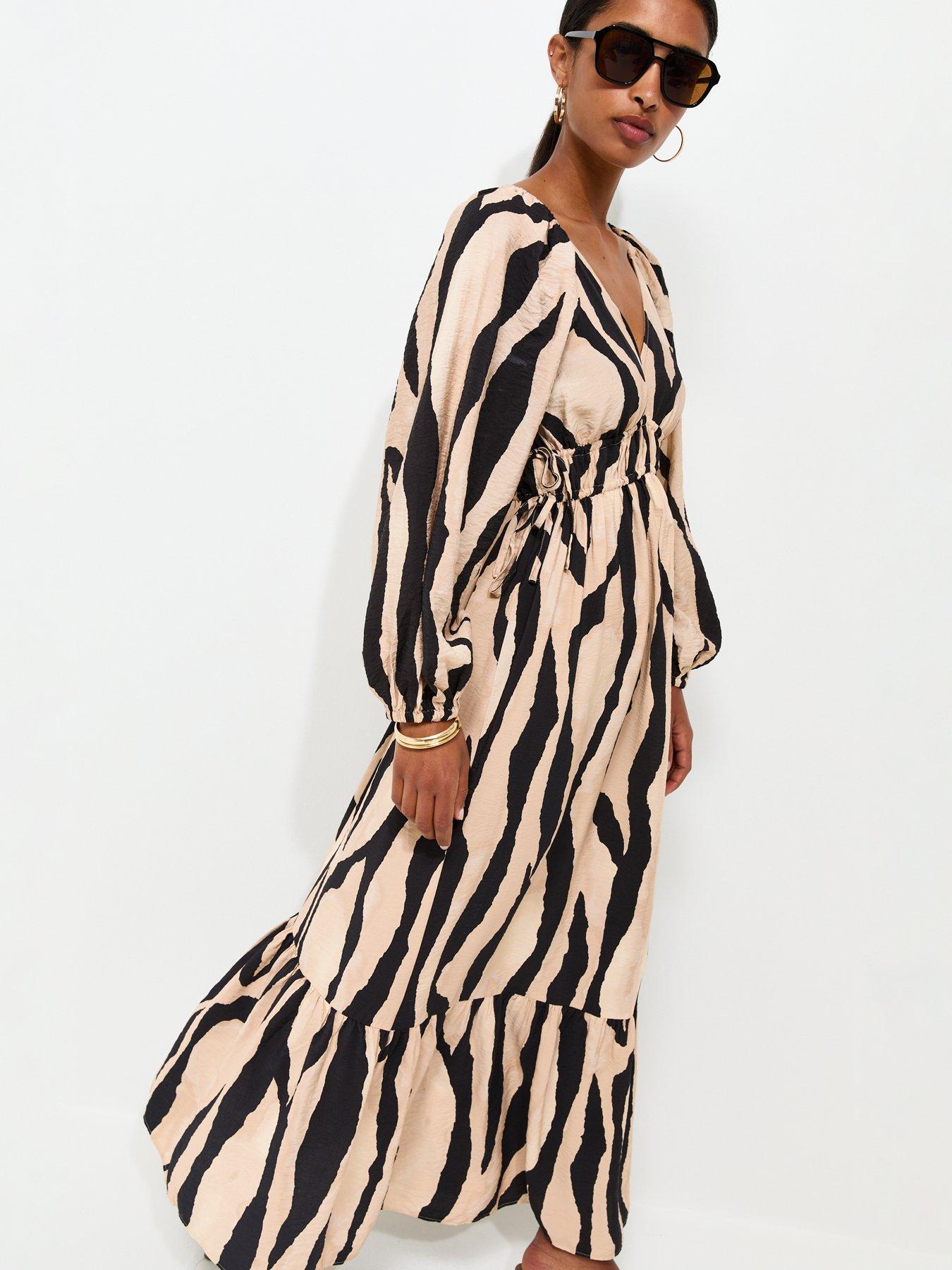 New Look Abstract Print V-Neck Maxi Dress - Brown