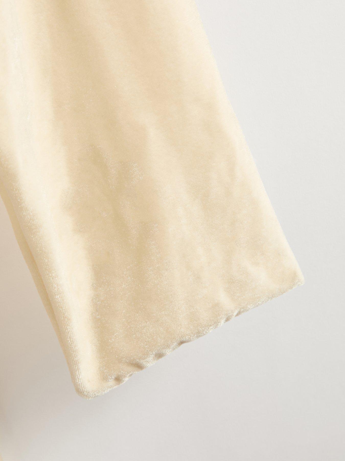 Image 6 of 6 of Festive Cream Long Tail Christmas Tree&nbsp;Bow - 180cm