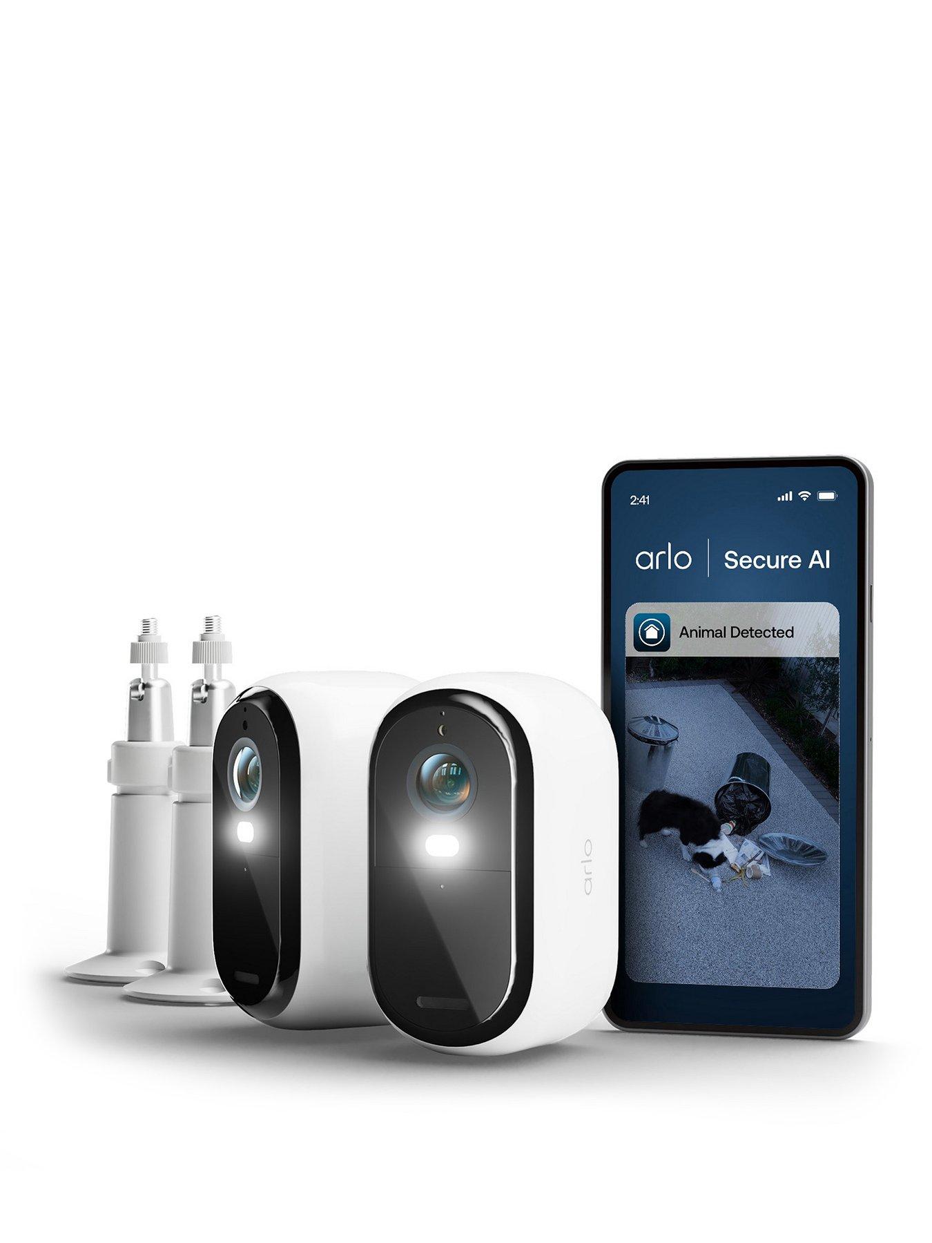 Arlo Essential 3 Outdoor 2 Cameras Kit and Wall Mounts Kit