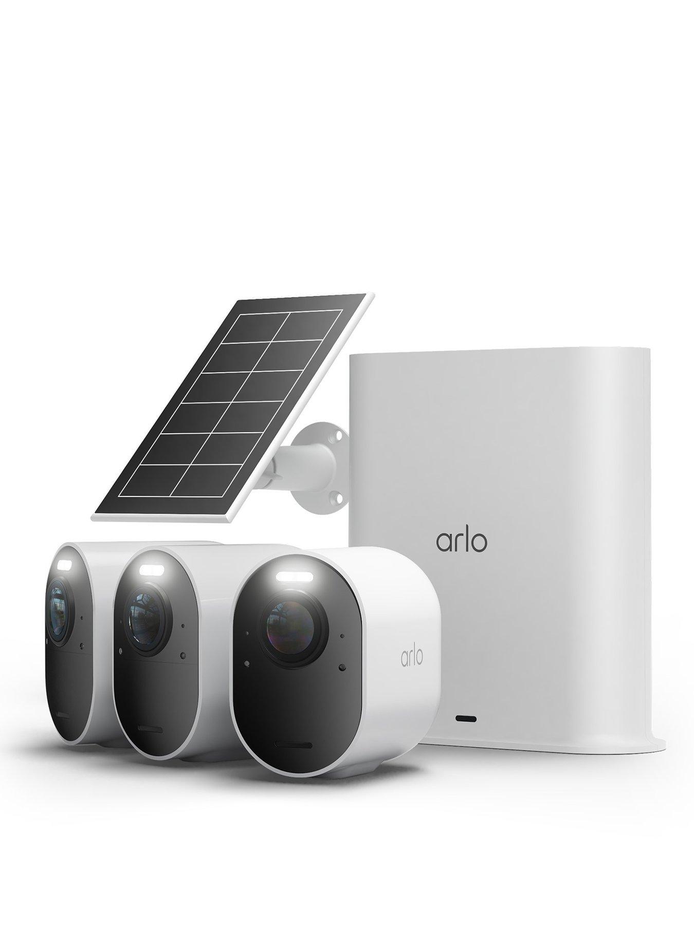 Arlo Ultra 3 4K 3 Security Cameras Kit and Solar Panel Kit