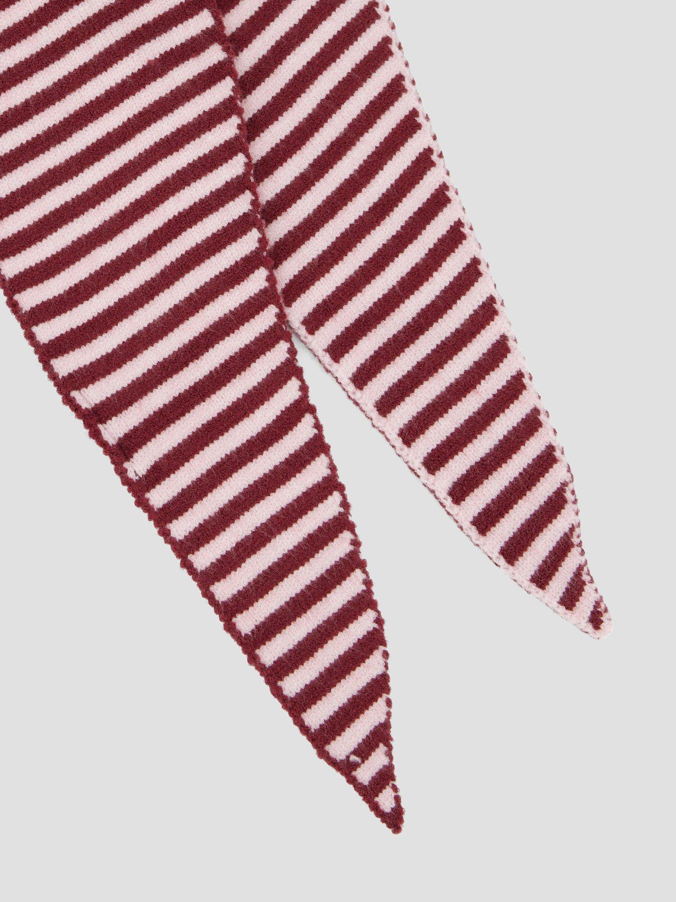Image 4 of 4 of PIECES Triangle Knitted Scarf