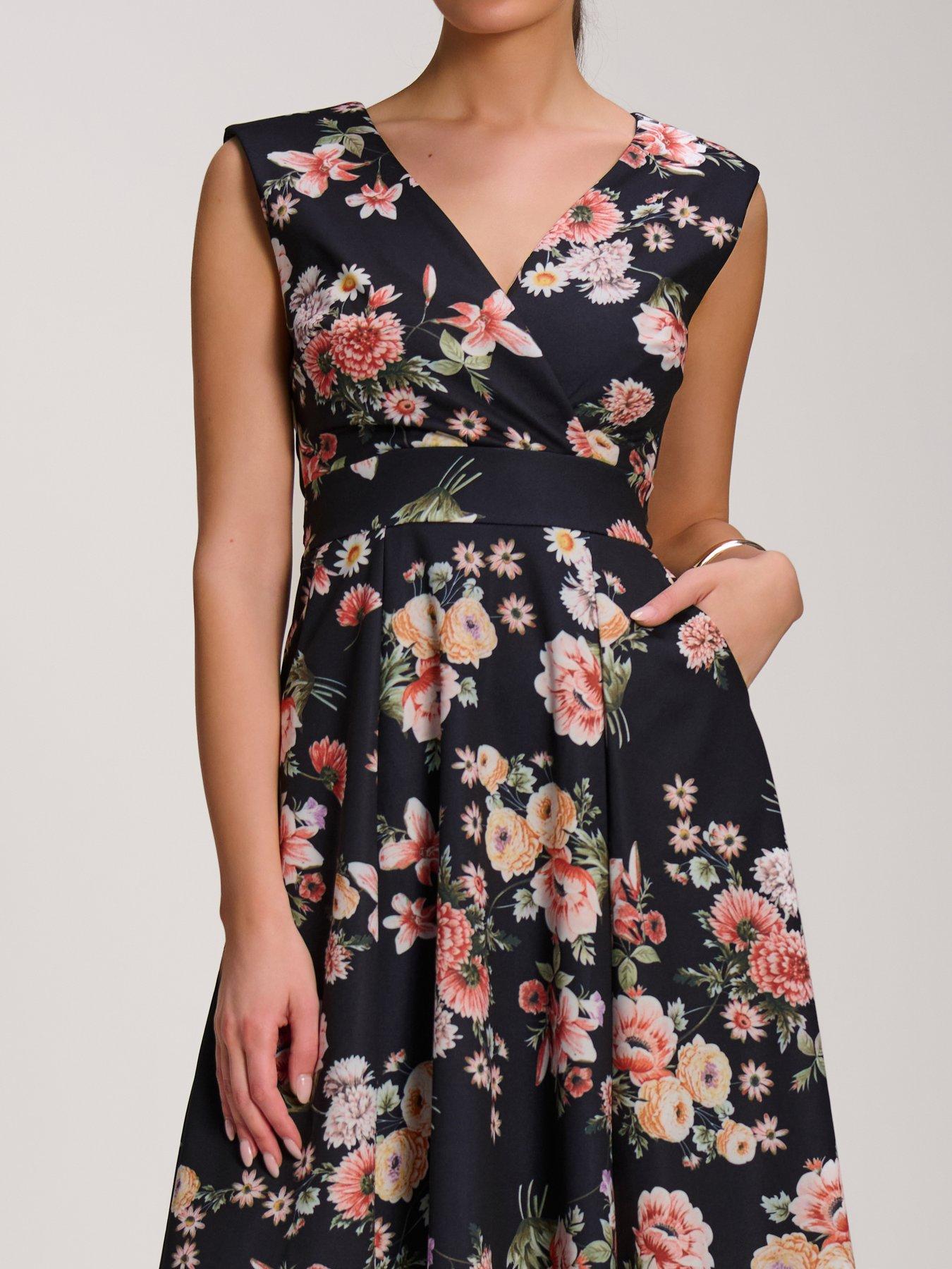 Image 4 of 7 of Jolie Moi V-Neck Fit &amp; Flare Scuba Midaxi Dress - Black