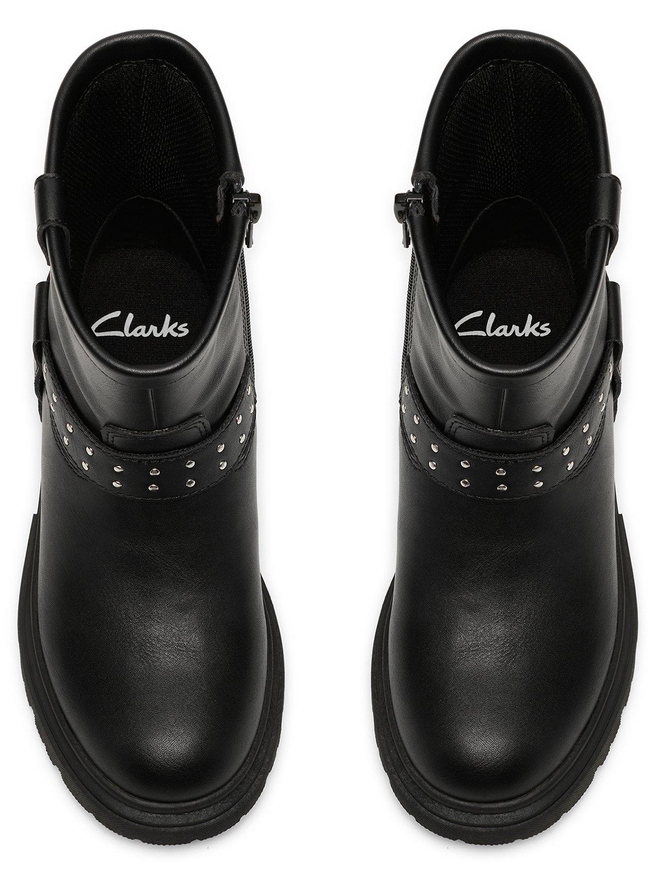 Image 4 of 6 of Clarks Toddler Zariah Edge Boot - Black