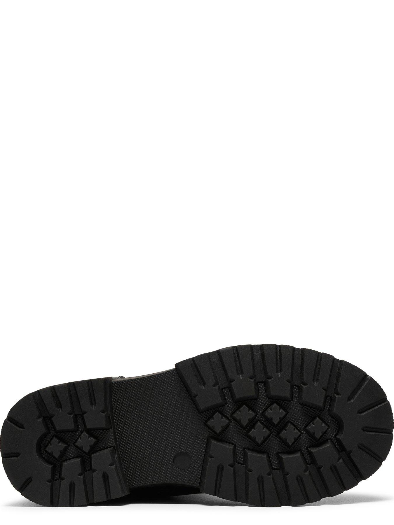 Image 5 of 6 of Clarks Toddler Zariah Edge Boot - Black
