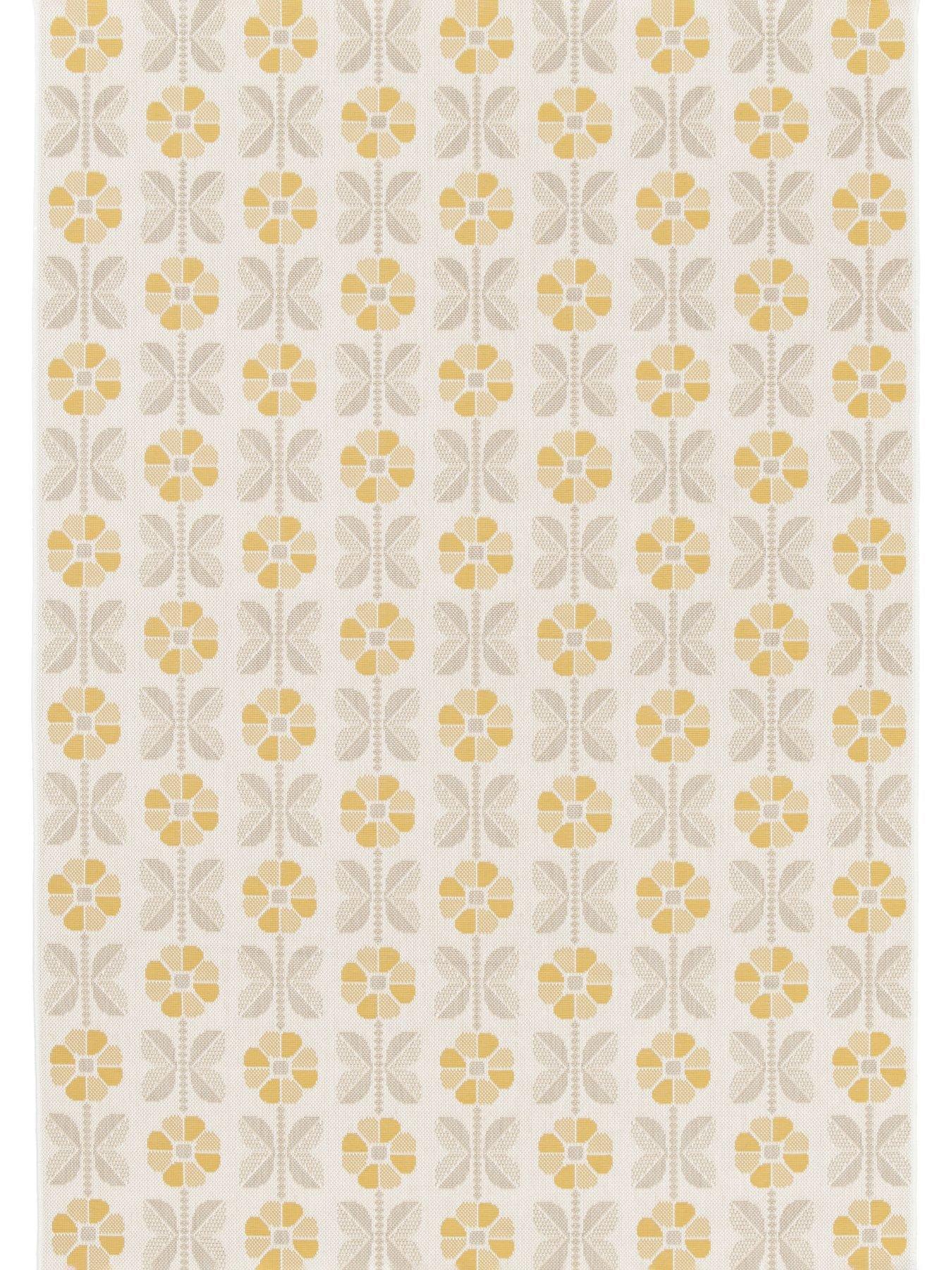 The Very Collection Mood Retroflower Ochre Indoor/Outdoor Rug