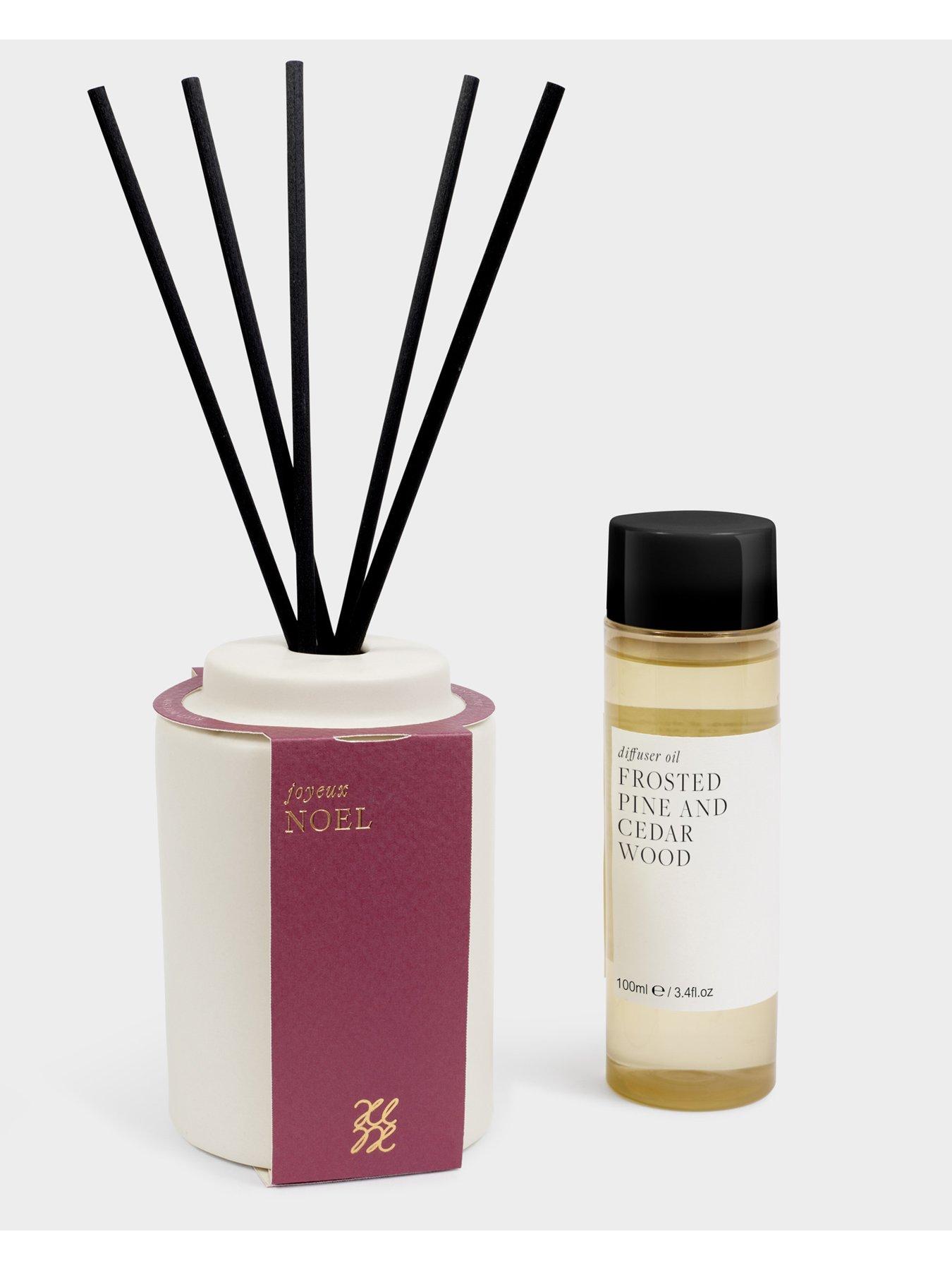 Image 3 of 6 of Katie Loxton CERAMIC SENTIMENT REED DIFFUSER , Joyeux Noel , 8.2cm x 6.4cm x 6.4cm