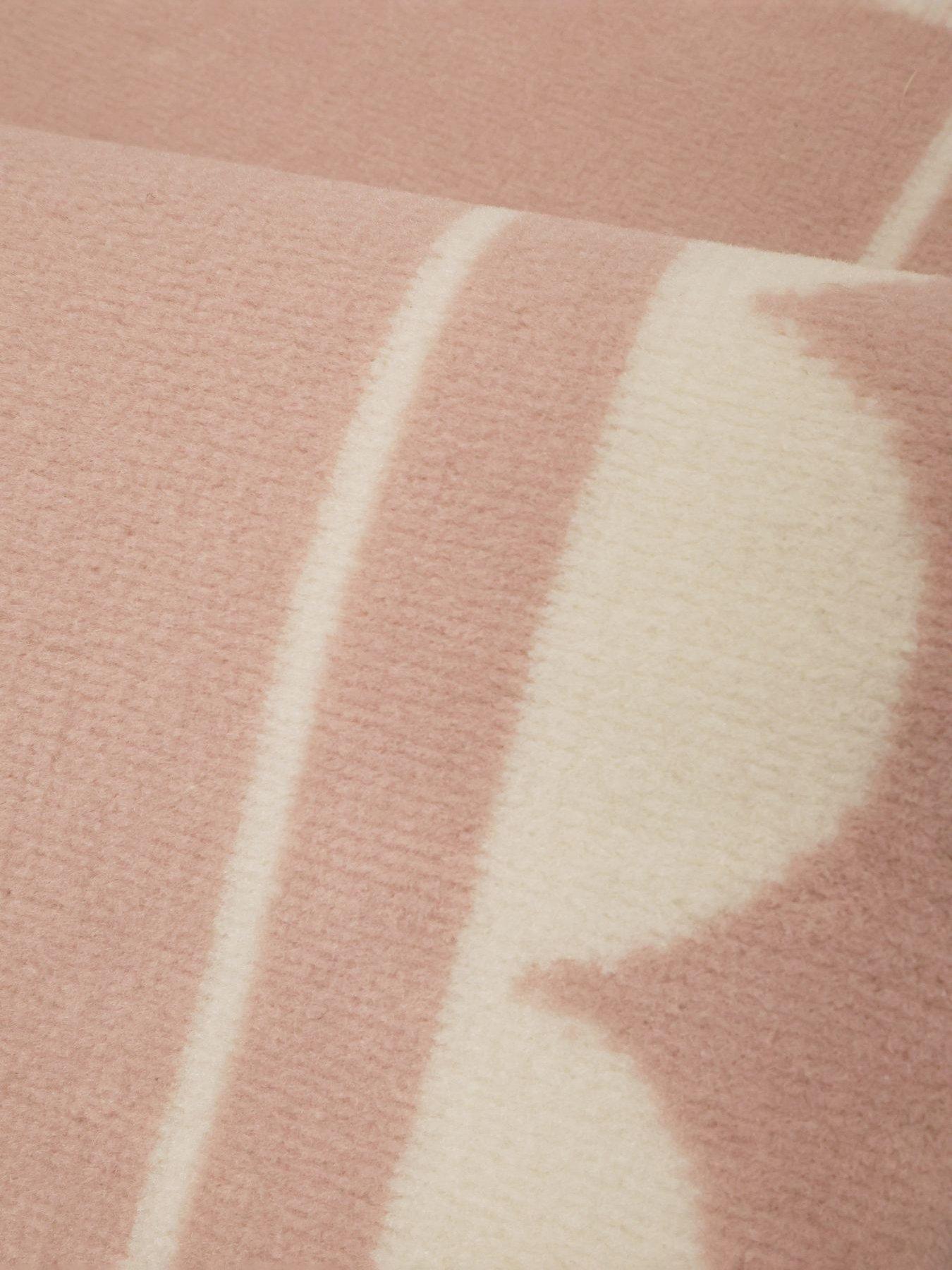 Image 3 of 4 of The Very Collection Maestro Scallop Rug 120x170 Cm