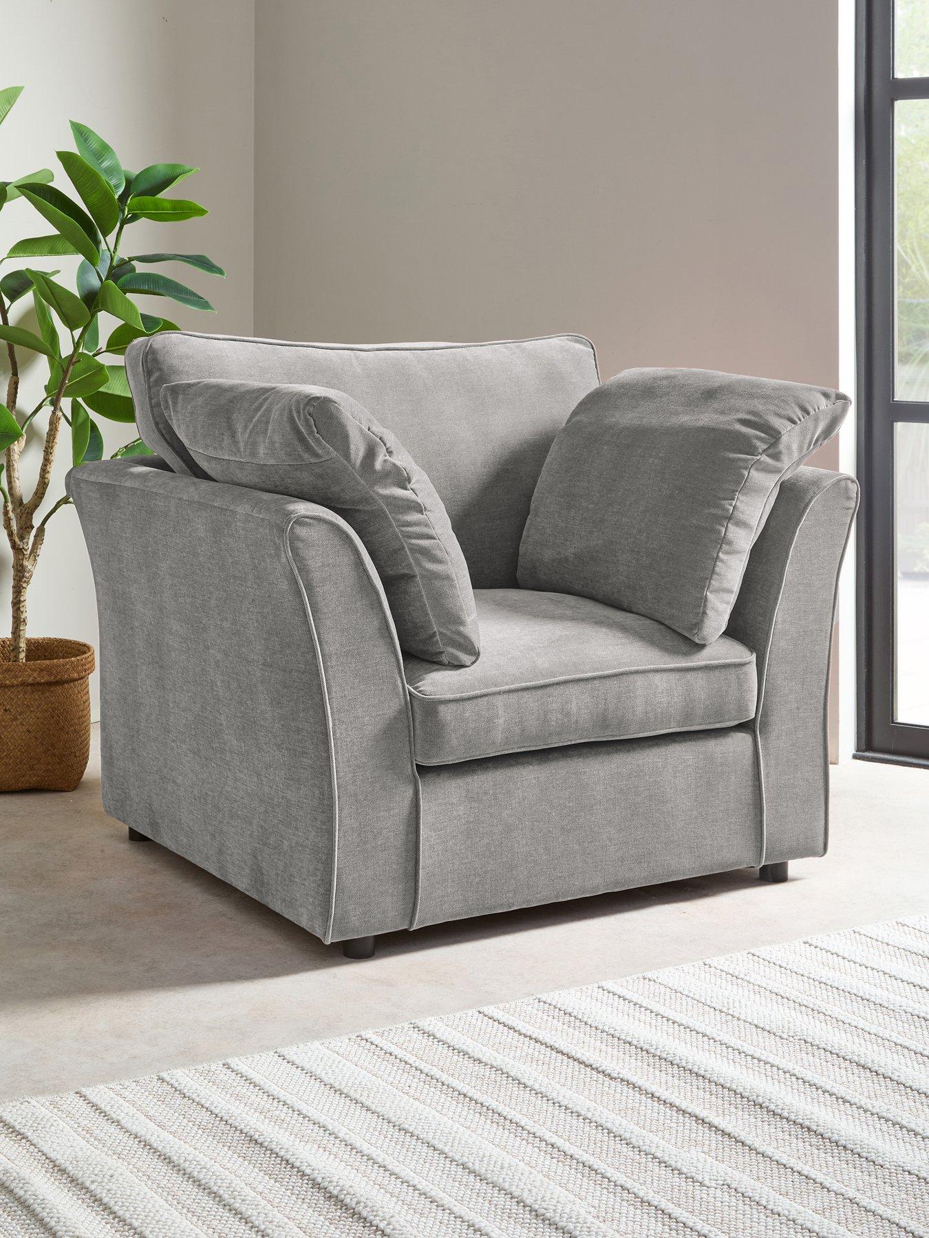 The Very Collection Vorina Chair