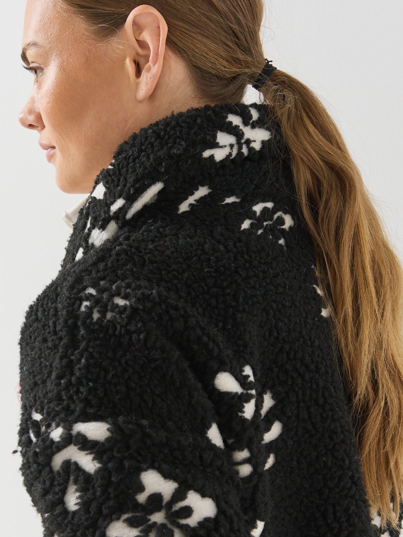 Image 4 of 6 of Craghoppers Womens Ulvi Fleece Jacket -black
