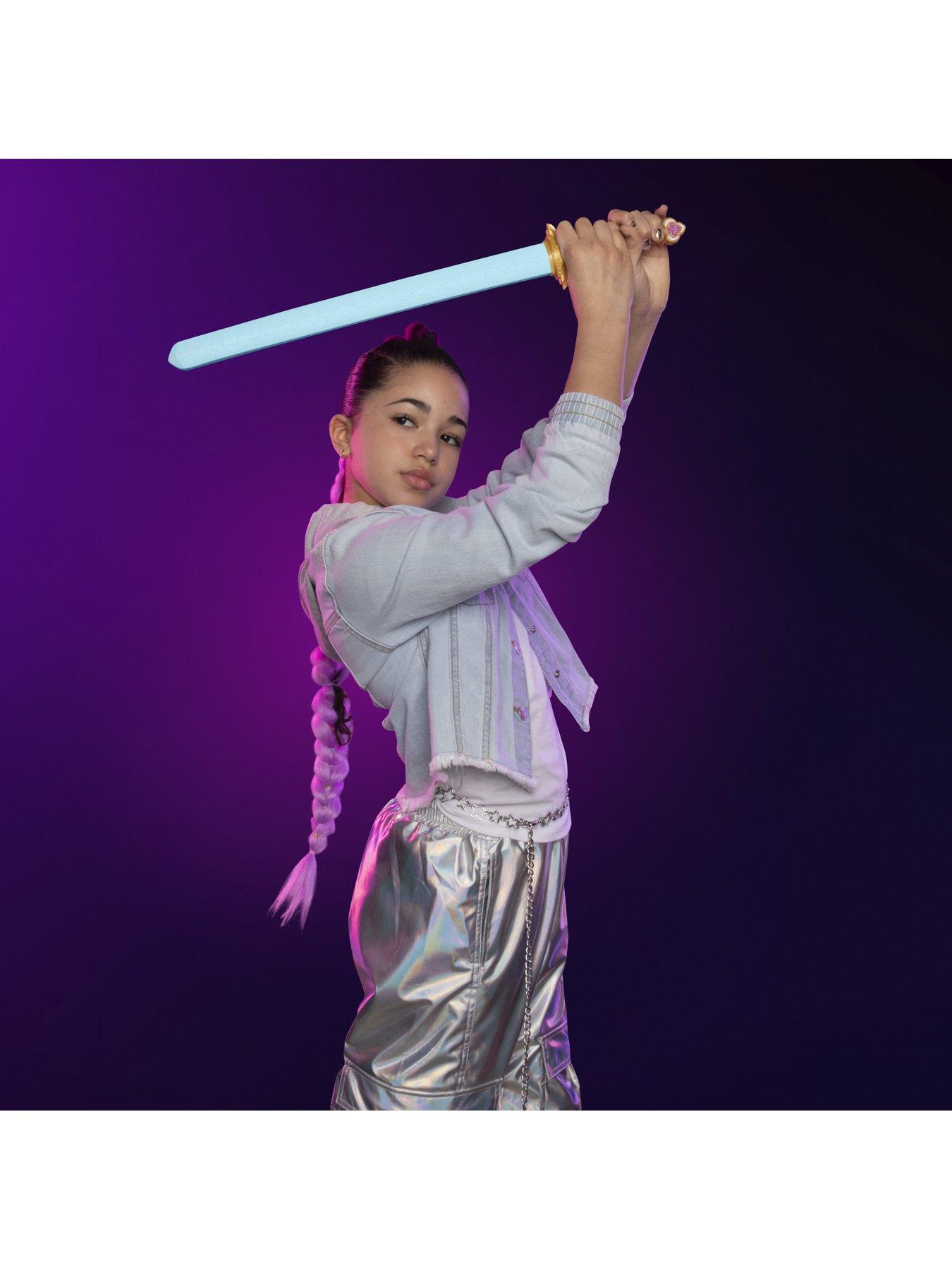 Image 4 of 6 of K-Pop Demon Hunters Kpop Rumis Tiger Sword
