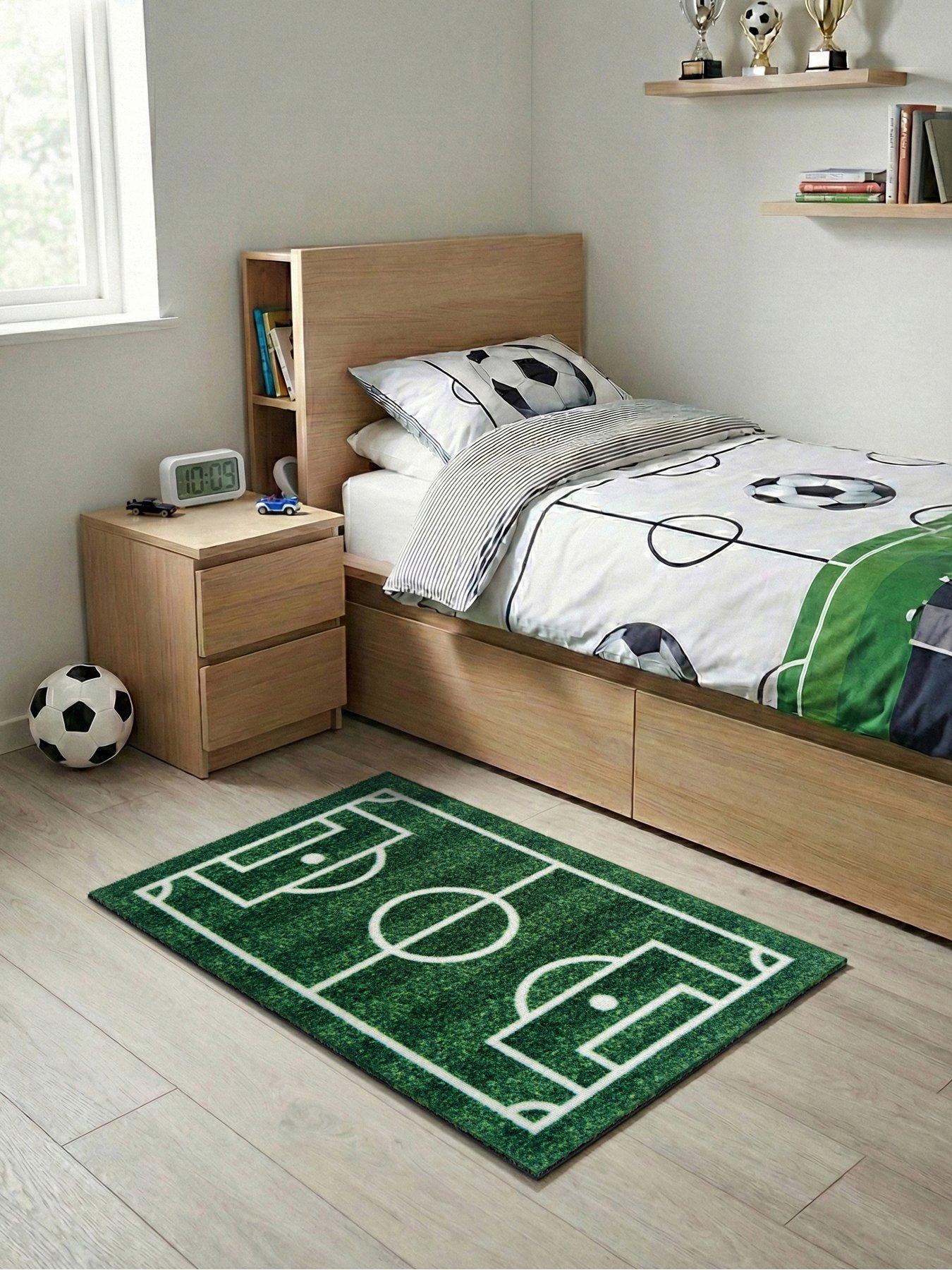 The Very Collection Football Pitch Playmat 60x100